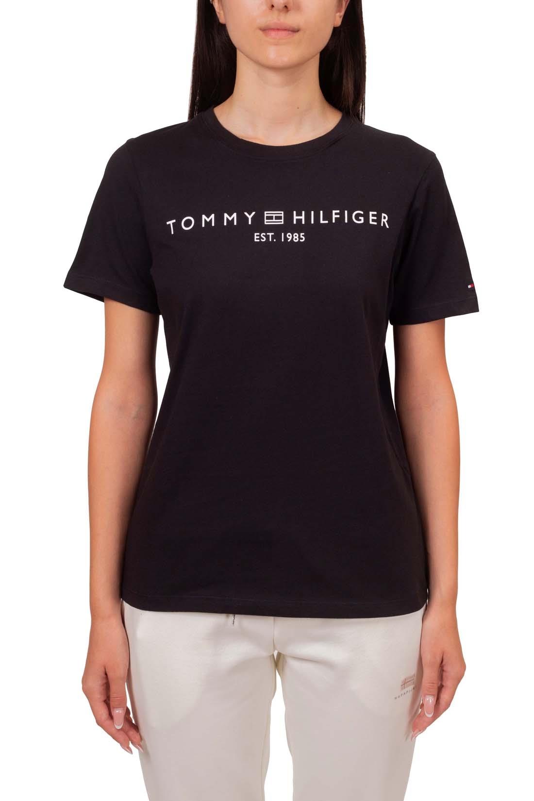 TOMMY HILFIGER Tommy Hilfiger Kadın Saf Pamuklu Yuvarlak Yaka Göğüste Logolu Kısa Kollu Siyah Bluz WW0WW40276-BDS