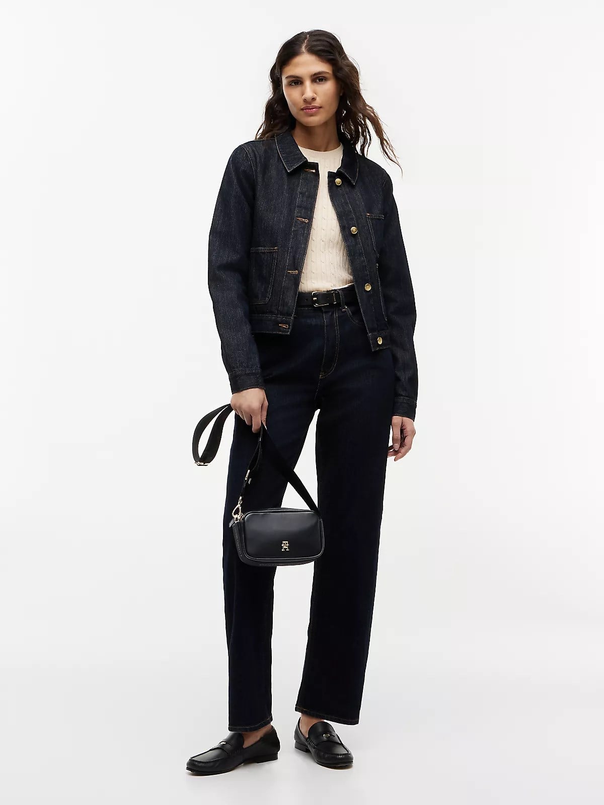 Tommy Hilfiger Tommy Hilfiger Kadın TH Monogram Logolu Çapraz Askılı Siyah Omuz Çantası AW0AW18741-BDS