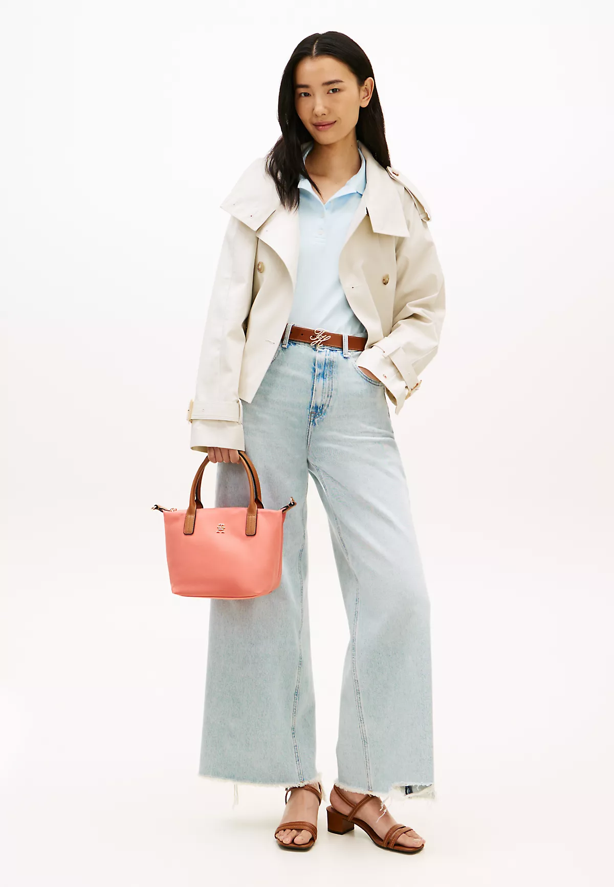 Tommy Hilfiger Tommy Hilfiger Kadın TH Monogram Logolu Fermuarlı Kısa Askılı Pembe Omuz Çantası AW0AW17709-TJ8