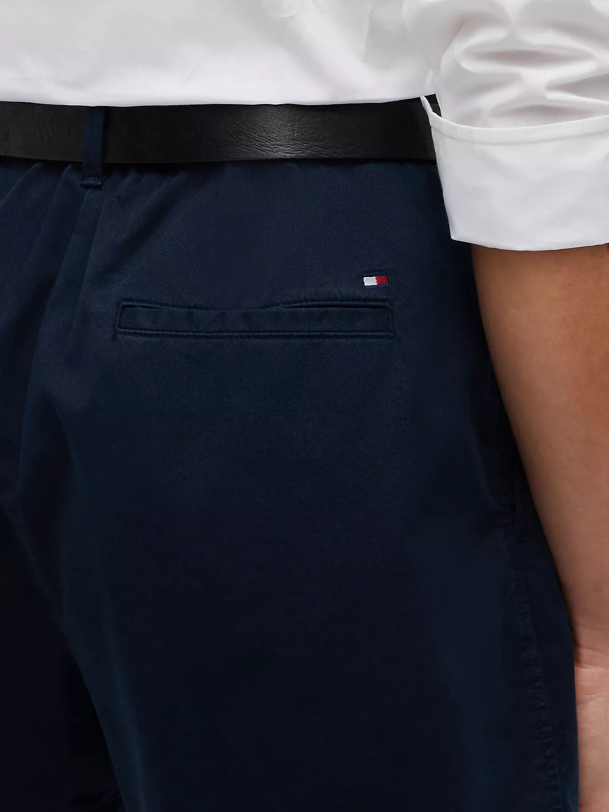 Tommy Hilfiger Tommy Hilfiger Kadın Yüksek Bel Kısa Boy Düğme Kapama Lacivert Şort WW0WW50087-C1G