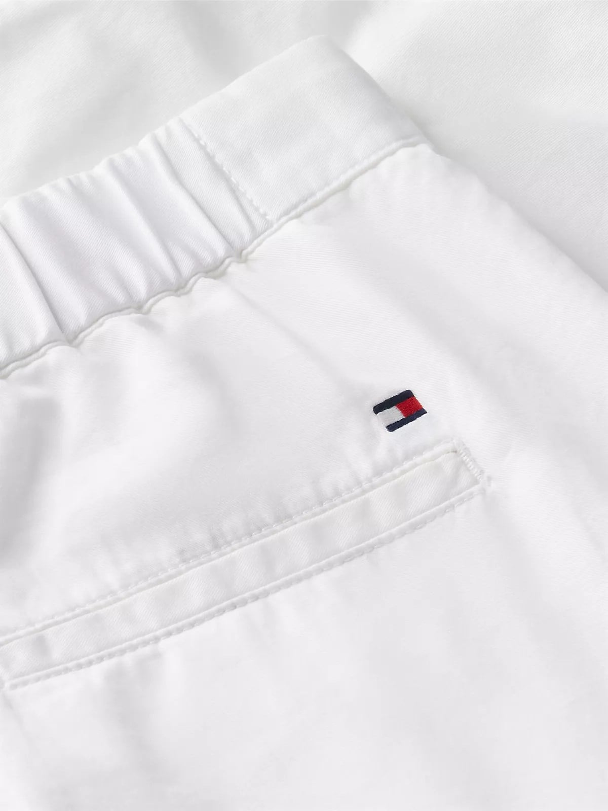 Tommy Hilfiger Tommy Hilfiger Kadın Yüksek Bel Kısa Boy Düğme Kapama Beyaz Şort WW0WW50087-YBL