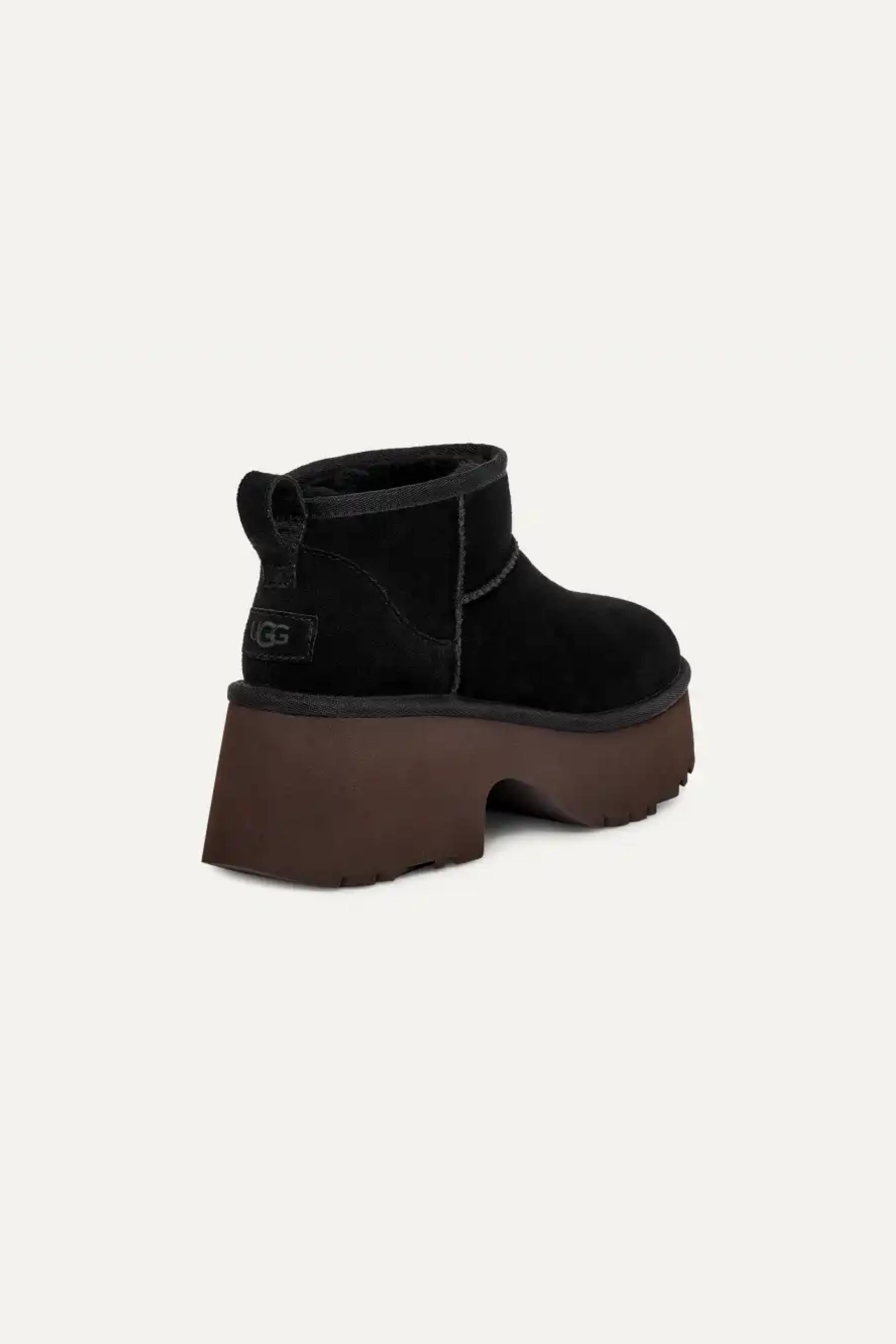 UGG UGG Kadın Deri Logolu Düz Tabanlı Günlük Kullanım Siyah Bot & Bootie 1158311-SİYAH