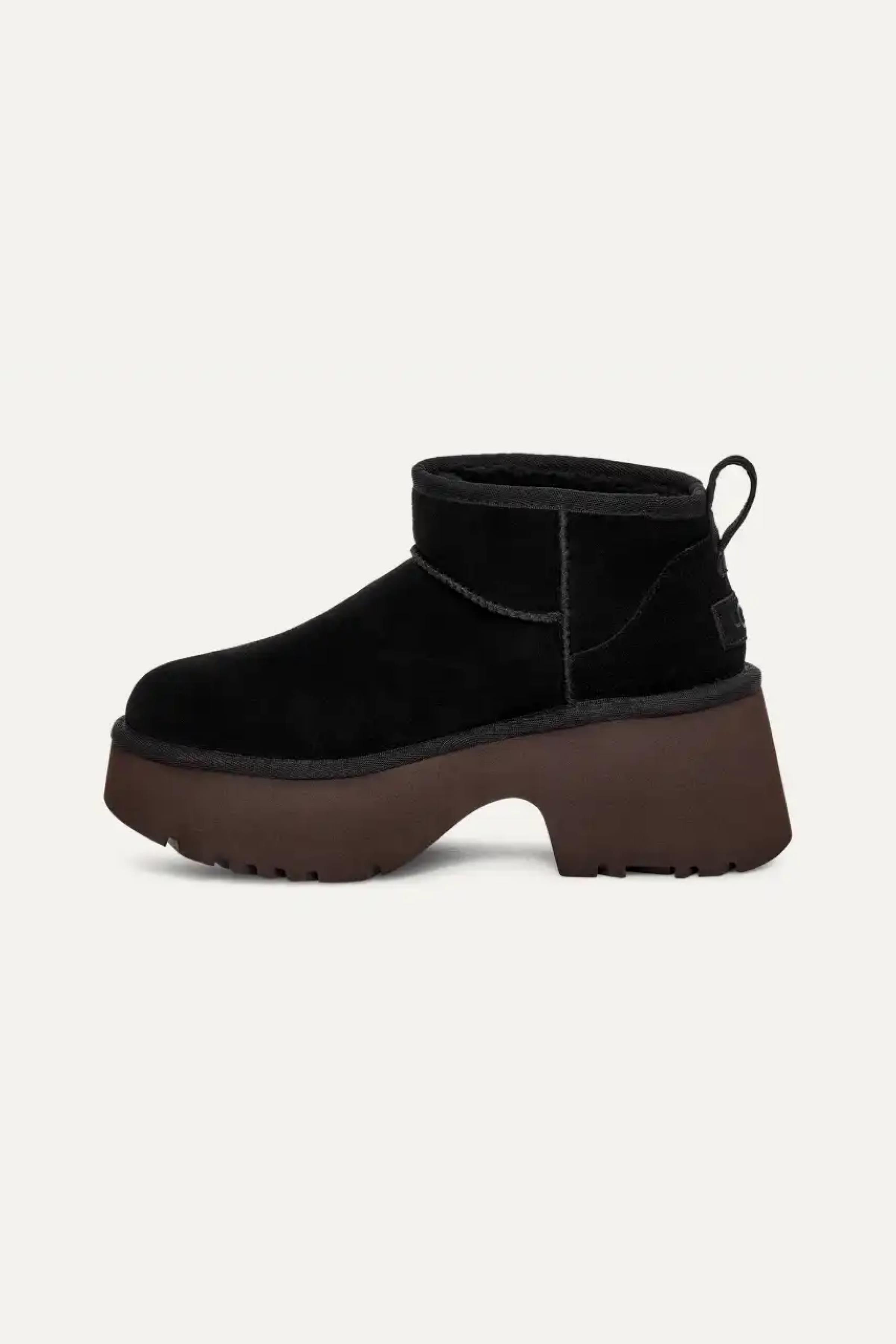 UGG UGG Kadın Deri Logolu Düz Tabanlı Günlük Kullanım Siyah Bot & Bootie 1158311-SİYAH