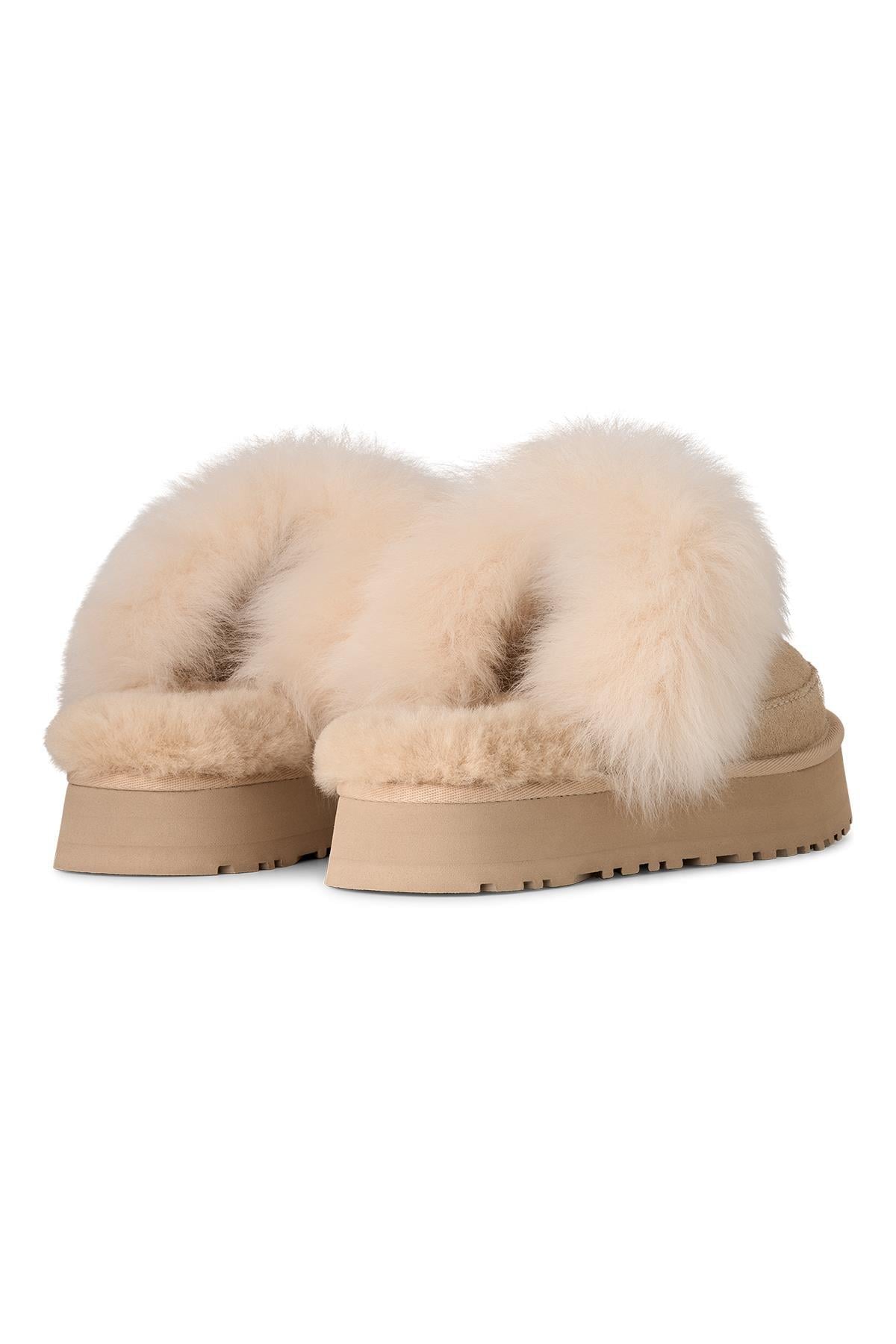 UGG UGG Kadın Platform Taban Yumuşak Astarlı Süet Deri Üst Yüzeyli Bej Bot & Bootie 1173930-SANDCASTLE