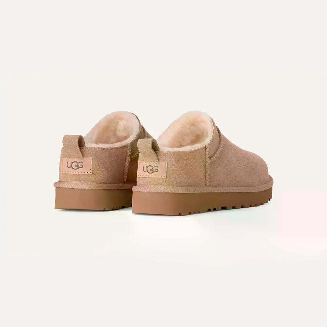 UGG UGG Kadın Rahat Düşük Taban Süet Üst Yüzeyli Kum Terlik 1173891-SAND