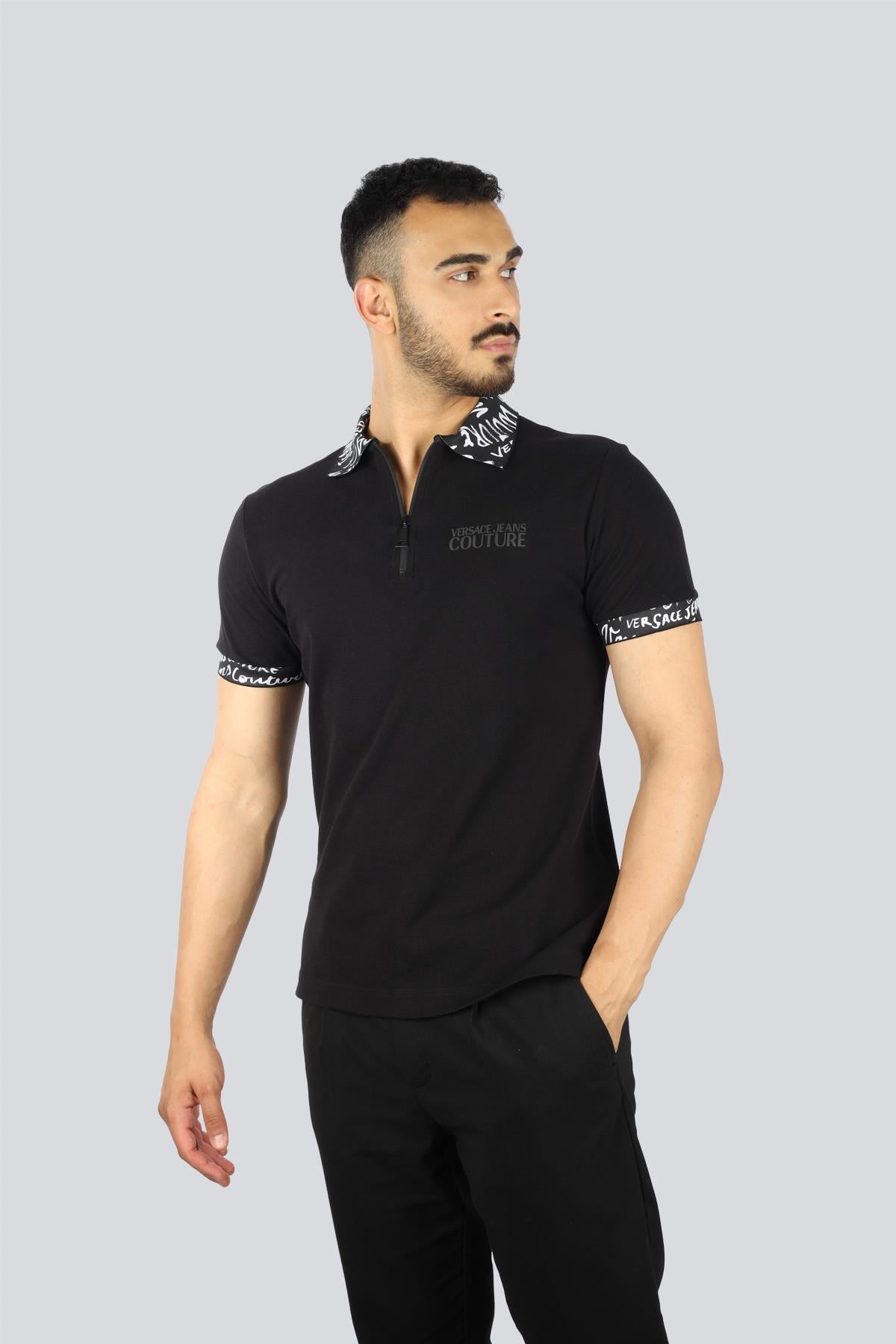 Versace Versace Erkek Polo Yaka Kısa Kollu Fermuar Detaylı Siyah Polo Yaka T-Shirt 78GAGT02CJ01T-899
