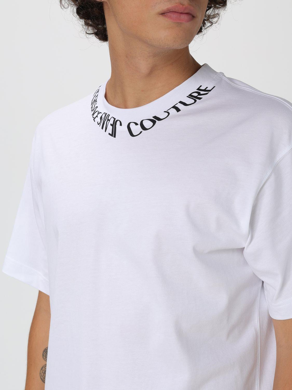 Versace Versace Erkek Regular Fit Yakası Logo Detaylı Pamuklu Kısa Kollu Beyaz T-Shirt 79GAHP03CJ01P-003