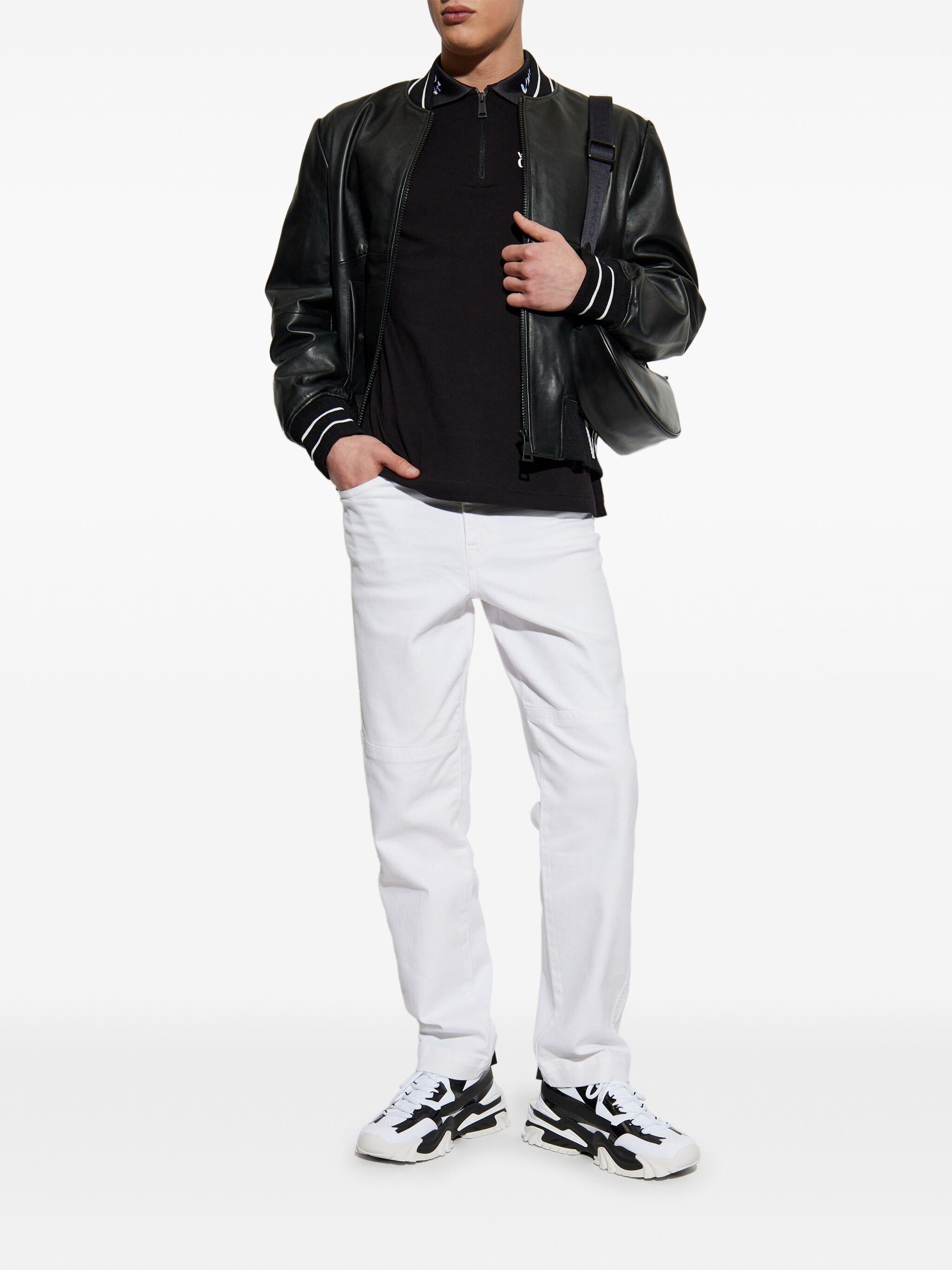 Versace Versace Kadın Slim Fit Yarı Fermuar Kapamalı Pamuklu Kısa Kollu Yakası Logo Baskılı Siyah Polo Yaka T-Shirt 78GAGT03CJ01T-899