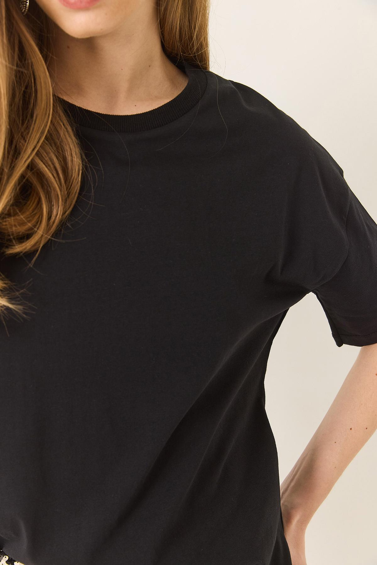 %100 Organik Pamuk Relaxed Fit Yırtmaçlı Yuvarlak Yakalı T-Shirt 60602050 - Siyah
