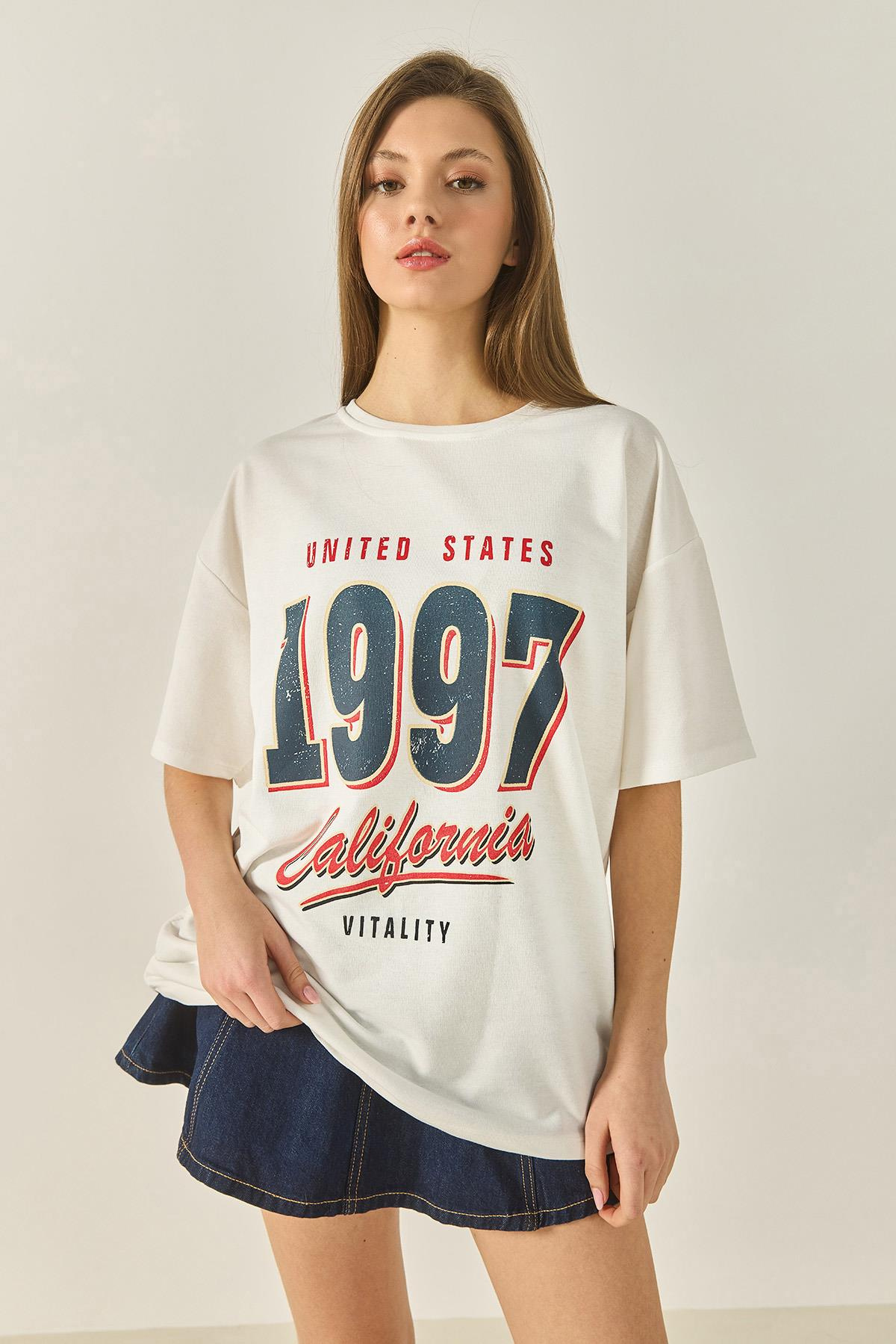 1997 Baskılı Pamuklu Oversize T-Shirt 3056 60284048 - Beyaz
