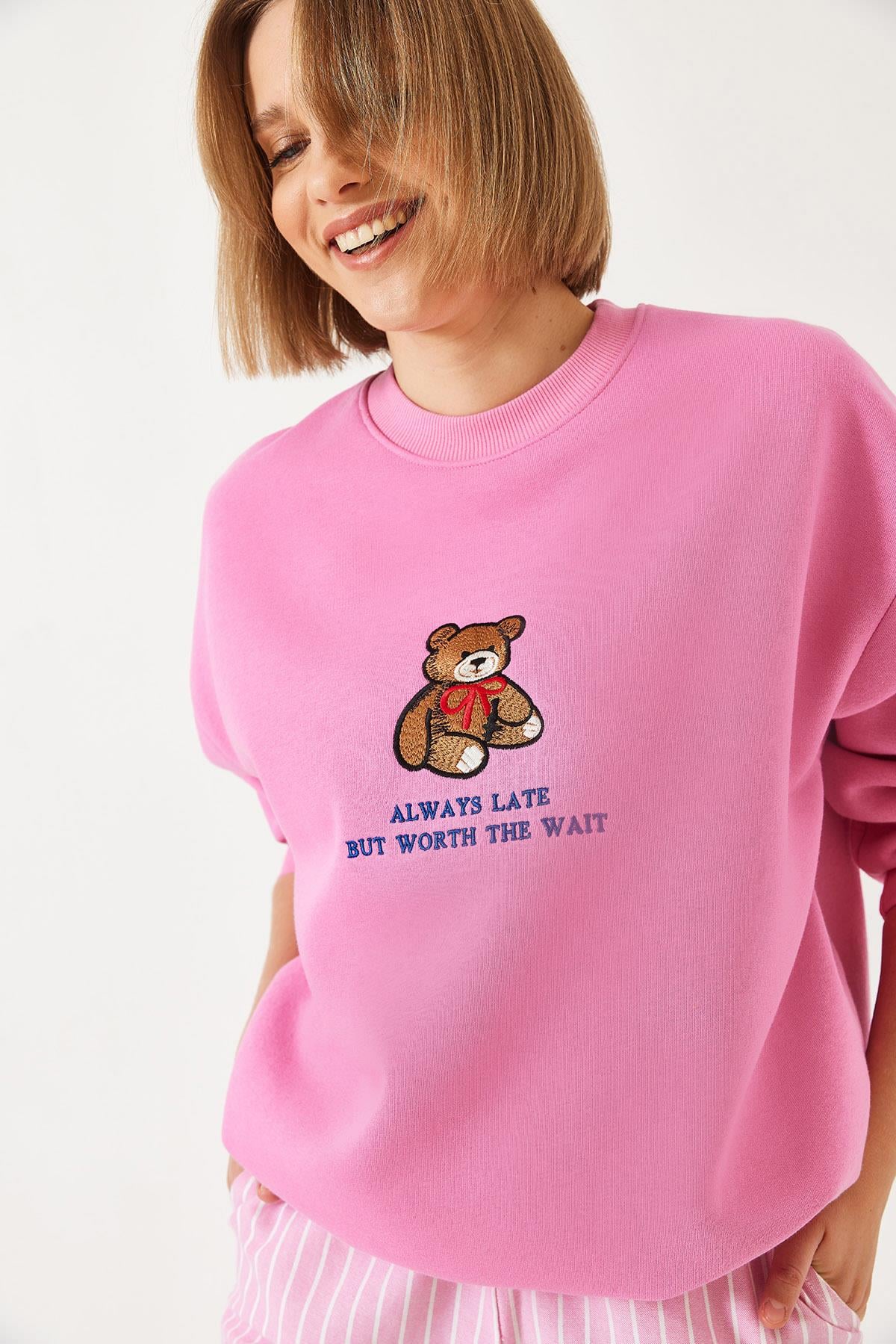 Ayıcık Baskılı Yazılı Ribanalı Basic Sweatshirt ÖS241011 60261314 - Şeker Pembe