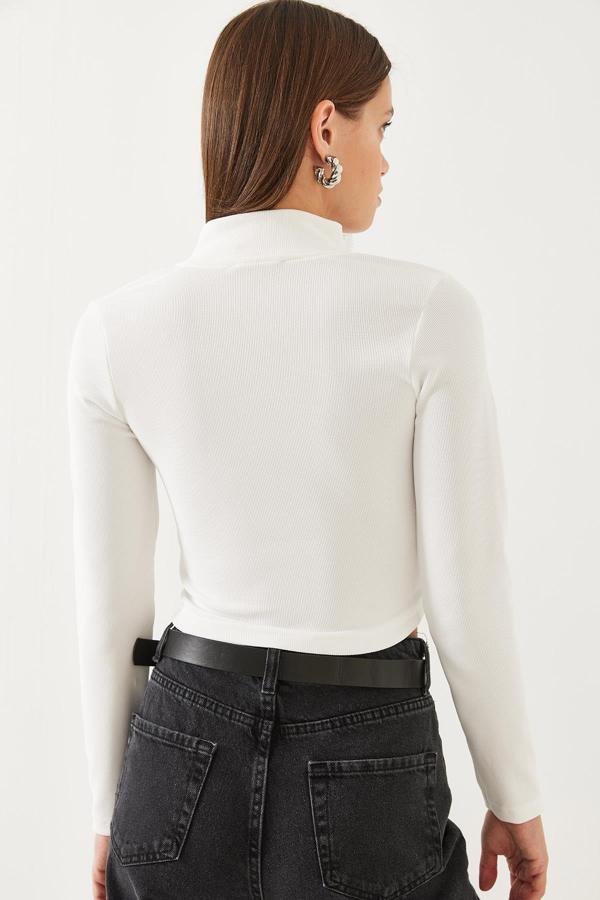 Balıkçı Yaka Yarım Fermuarlı Fitilli Crop Bluz 60351019 - Beyaz BLUZ modelleri