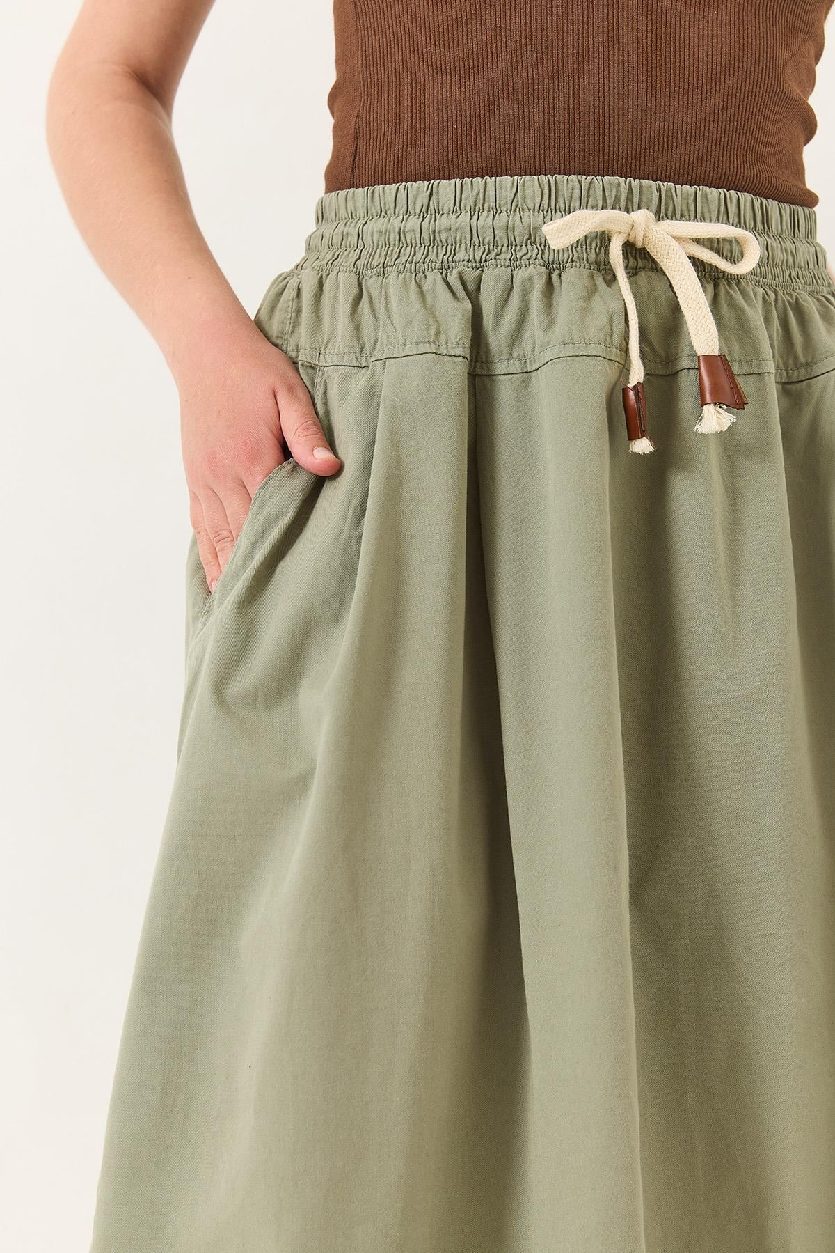 Beli Lastikli Bağlama Detaylı Cepli Poplin Etek YE4348 60283181 - Haki