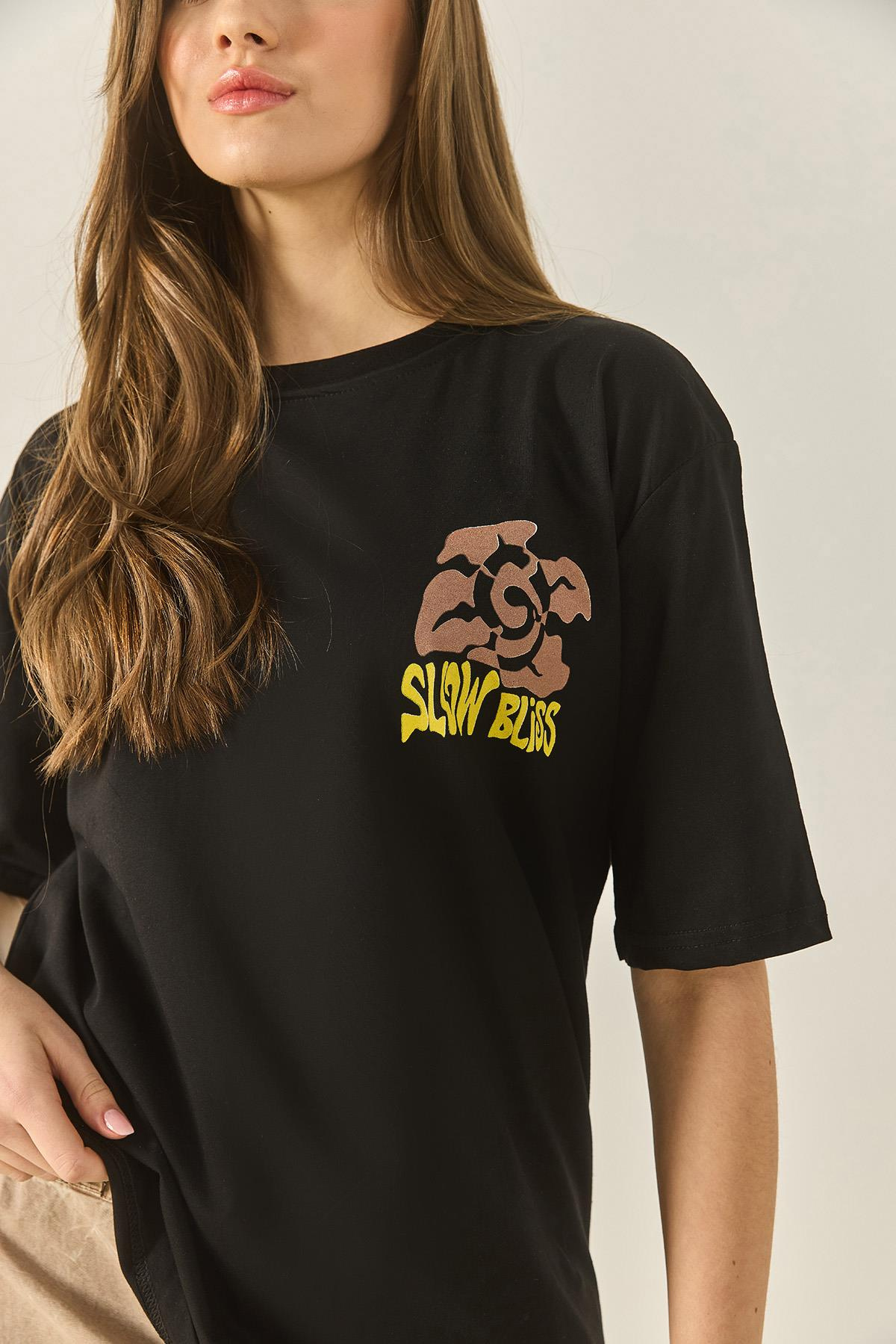 Bisiklet Çiçek Grafik Baskılı Oversize Pamuklu T-Shirt 60284050 - Siyah