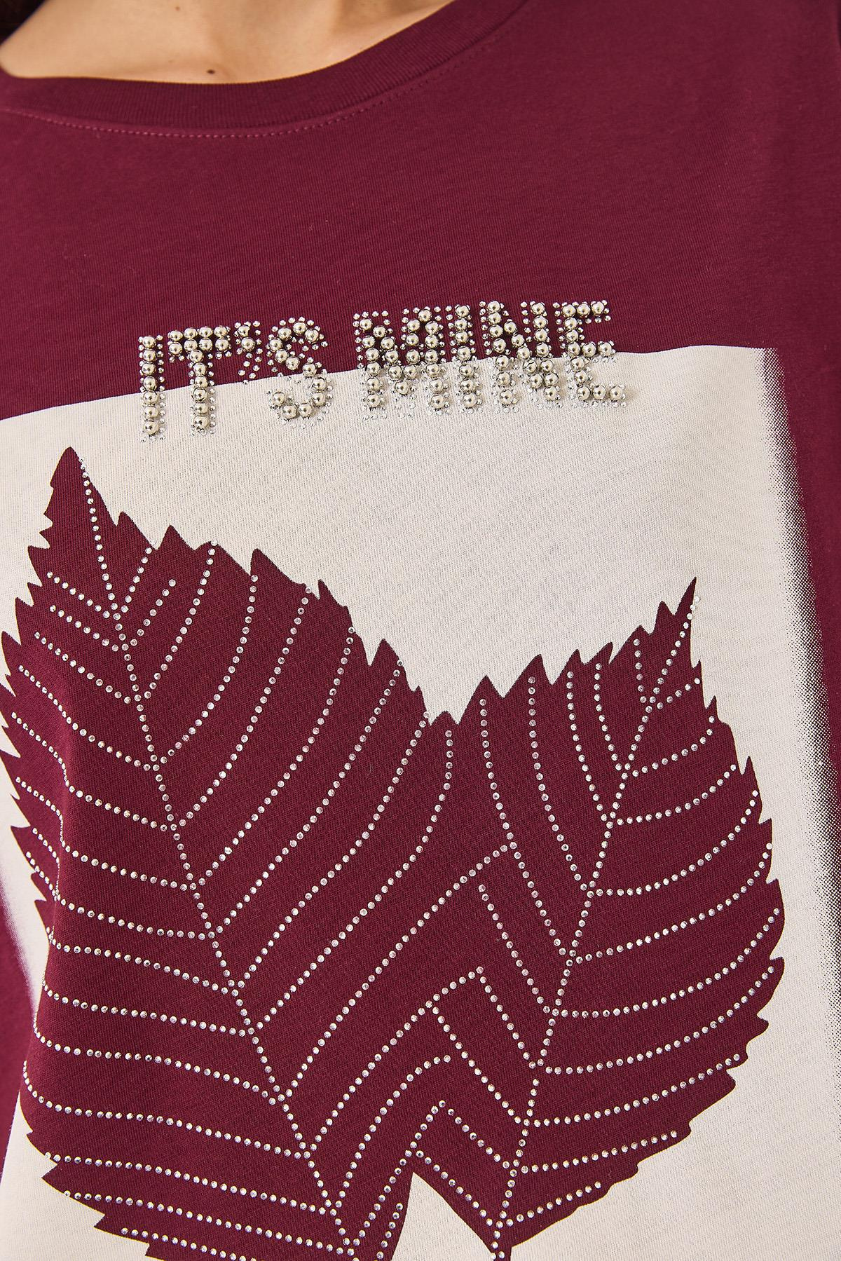 Bisiklet Yaka Boncuk Taş Detaylı Yaprak Desen Baskılı T-Shirt 60261390 - Bordo