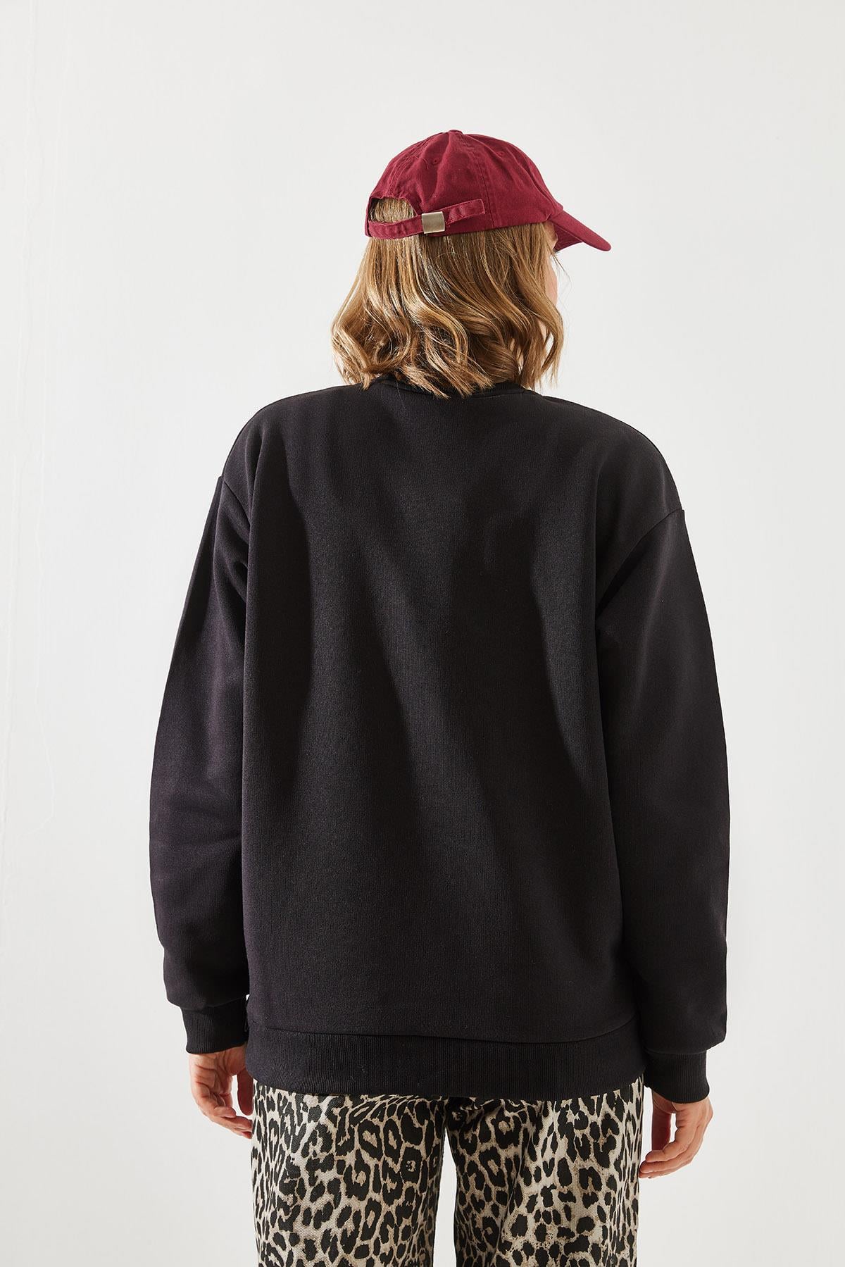 Bisiklet Yaka Şardonlu Basic Sweatshirt 60251640 - Siyah SWEATSHİRT modelleri