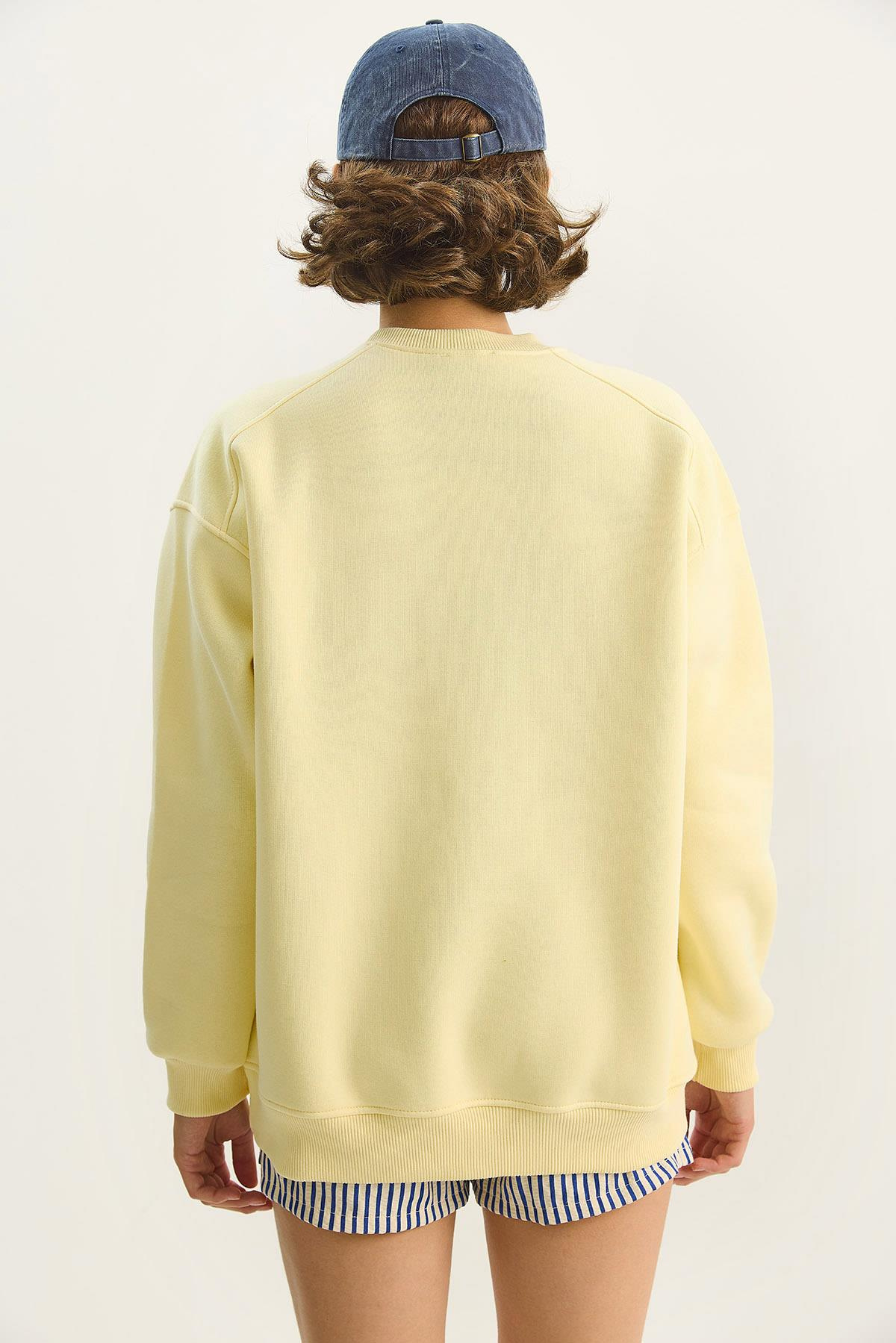 Bisiklet Yaka Teddy Nakış Detaylı Sweat 10417 60284066 - Tereyağ SWEATSHİRT modelleri
