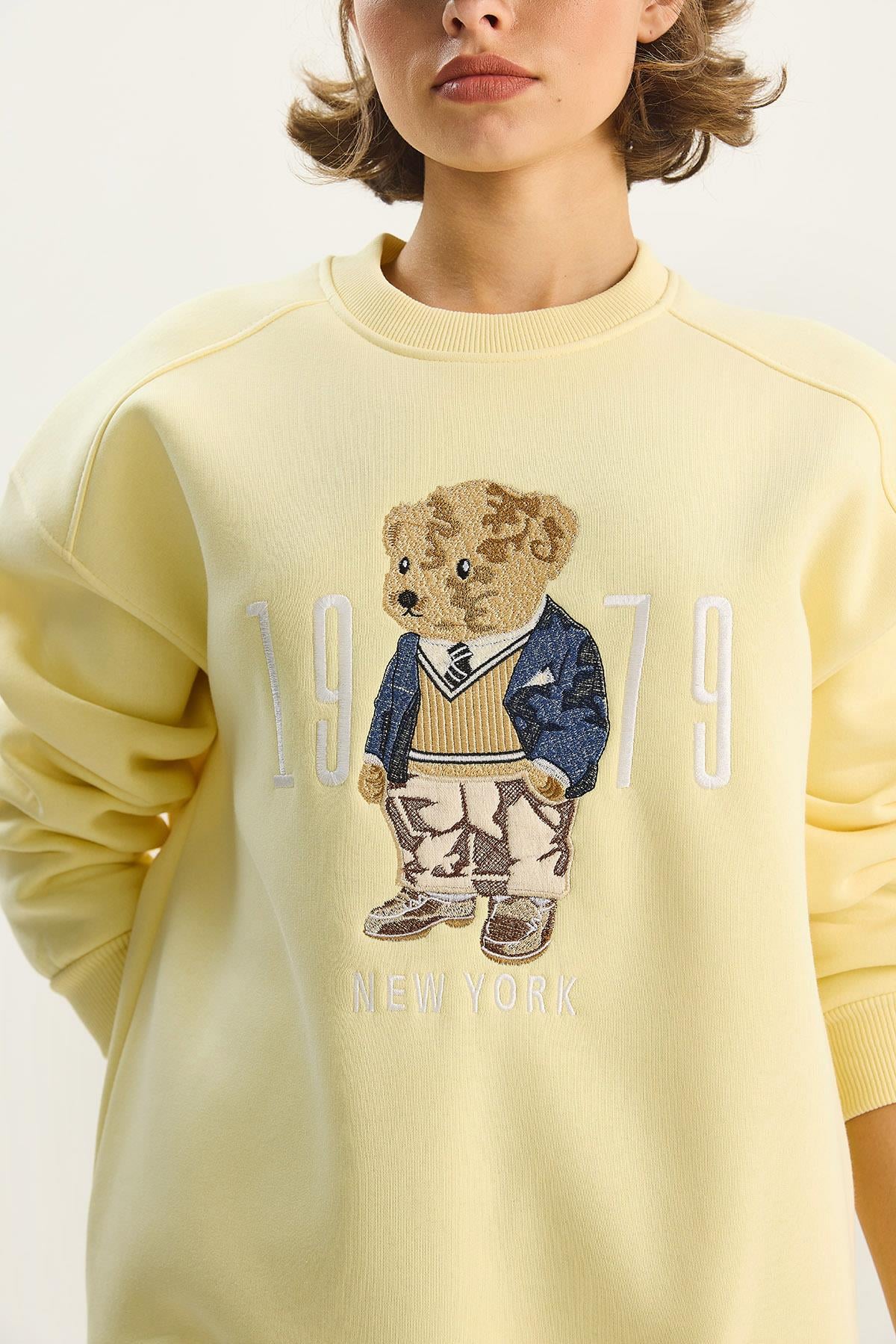 Bisiklet Yaka Teddy Nakış Detaylı Sweat 10417 60284066 - Tereyağ SWEATSHİRT modelleri