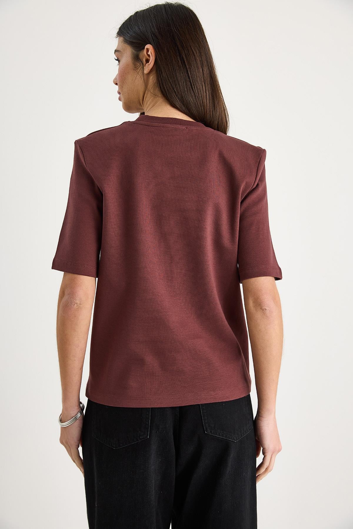 Bisiklet Yaka Vatkalı Pamuklu Basic T-Shirt 241134 60283128 - Koyu Kızıl Kahve