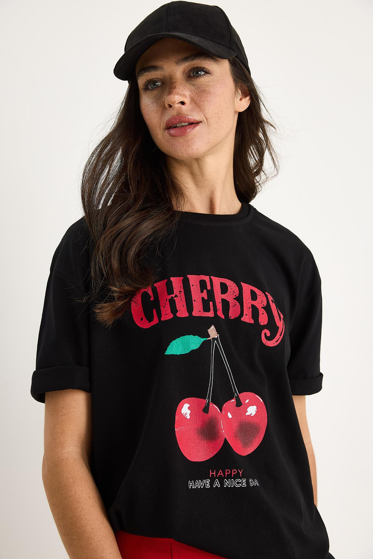 Cherry Baskılı Oversize Basic Pamuklu T-Shirt 04025 60284052 - Siyah
