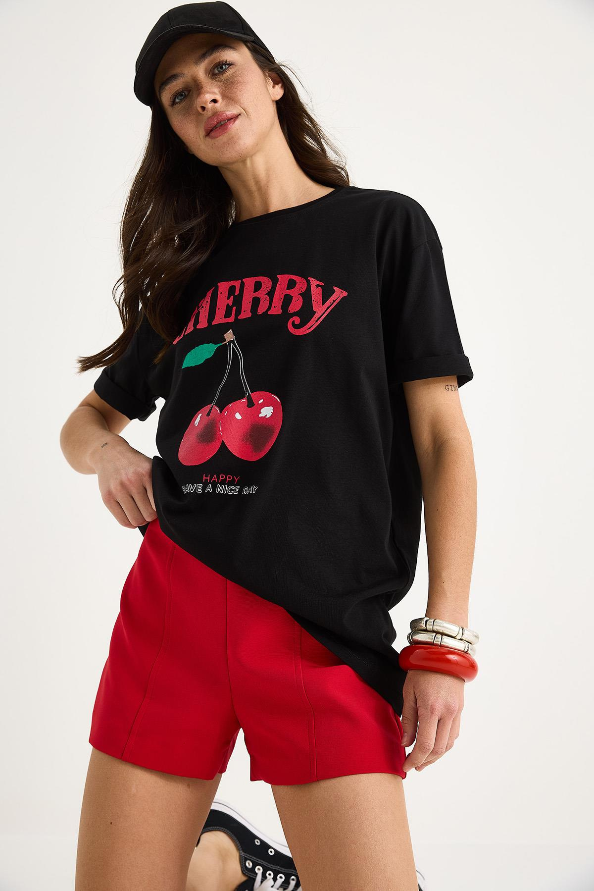 Cherry Baskılı Oversize Basic Pamuklu T-Shirt 04025 60284052 - Siyah