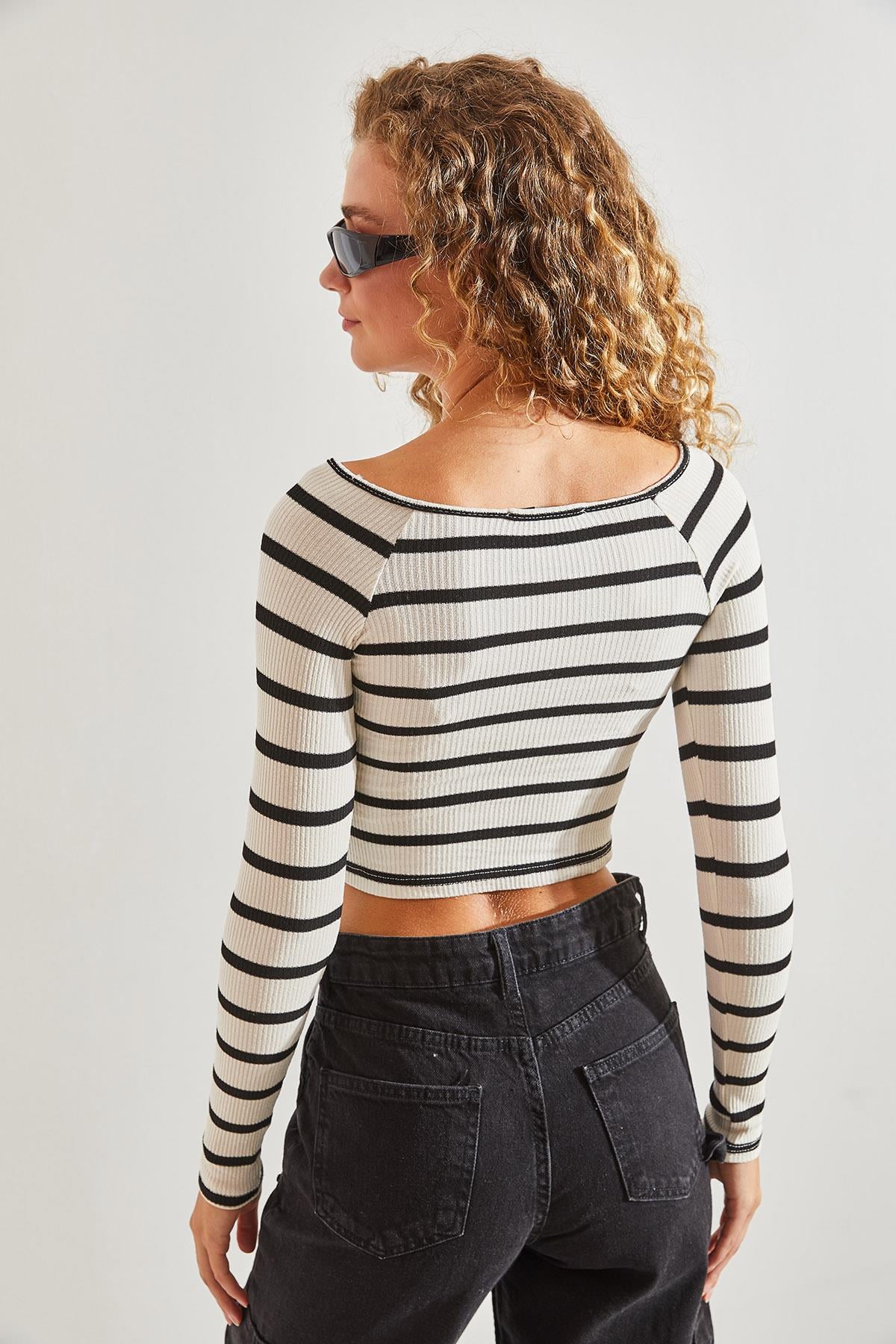 Çizgili Crop Bluz - Beyaz-Siyah BLUZ modelleri