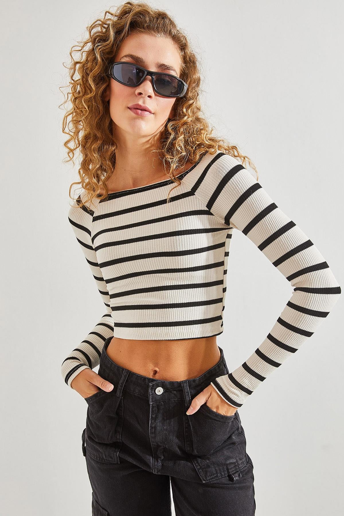 Çizgili Crop Bluz - Beyaz-Siyah BLUZ modelleri