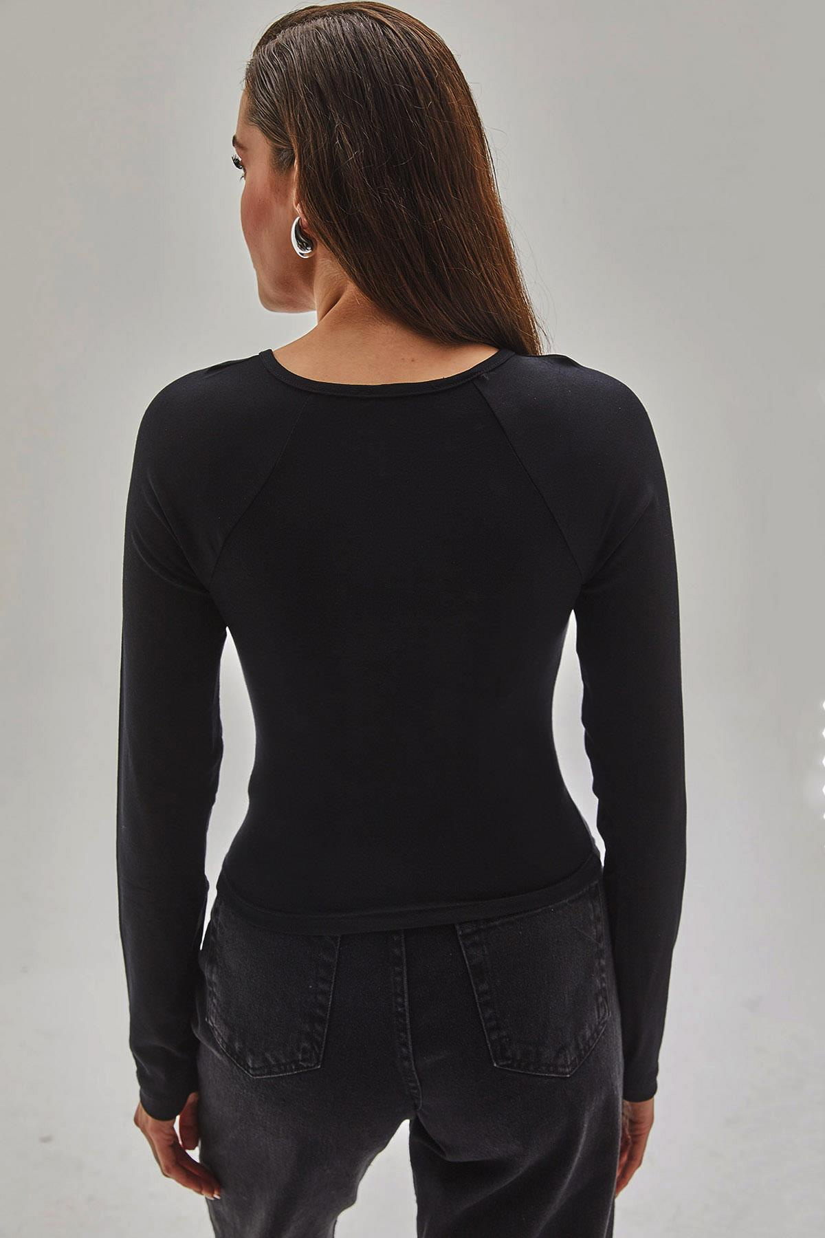 Dekolteli Bluz 60121008 - Siyah BLUZ modelleri