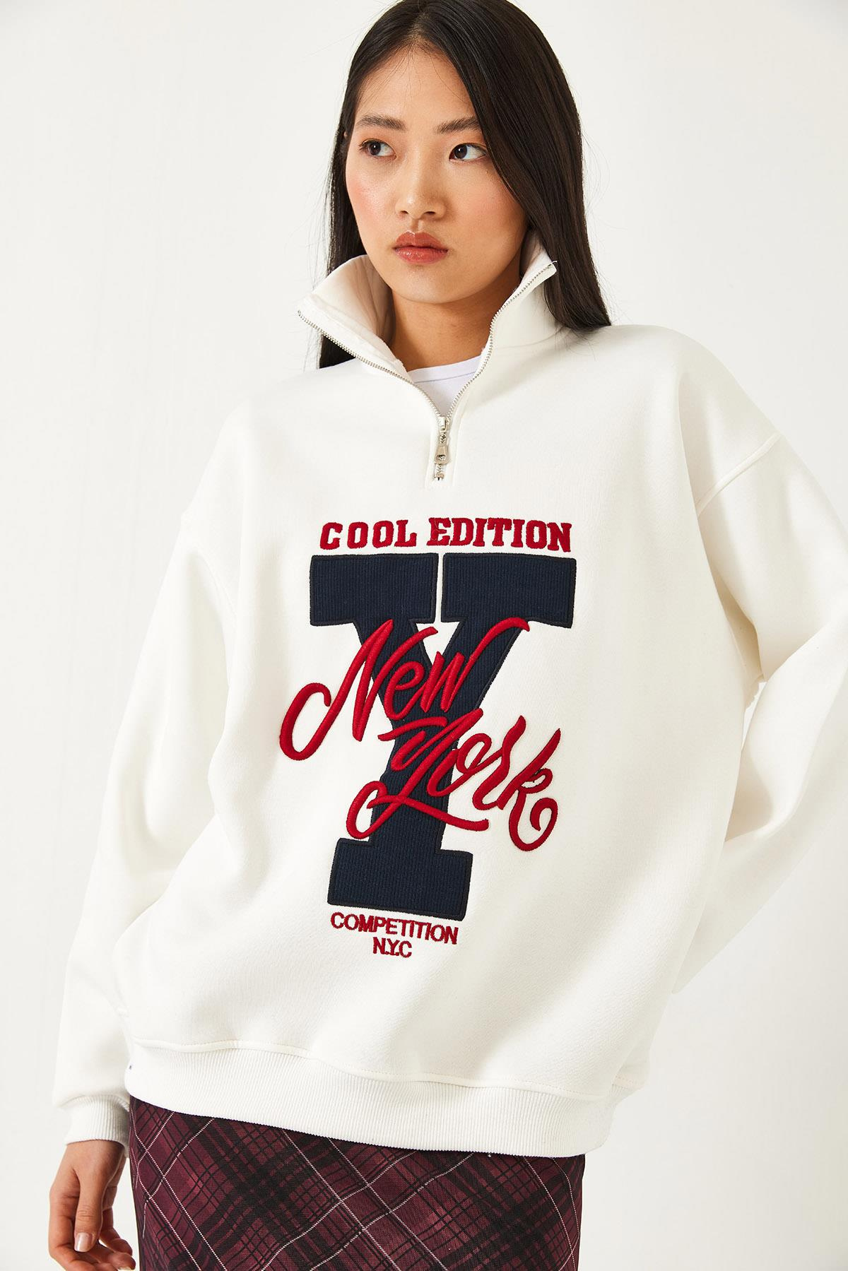 Fermuarlı Üç İplik Şardonlu Baskılı Sweatshirt 60351291 - Beyaz