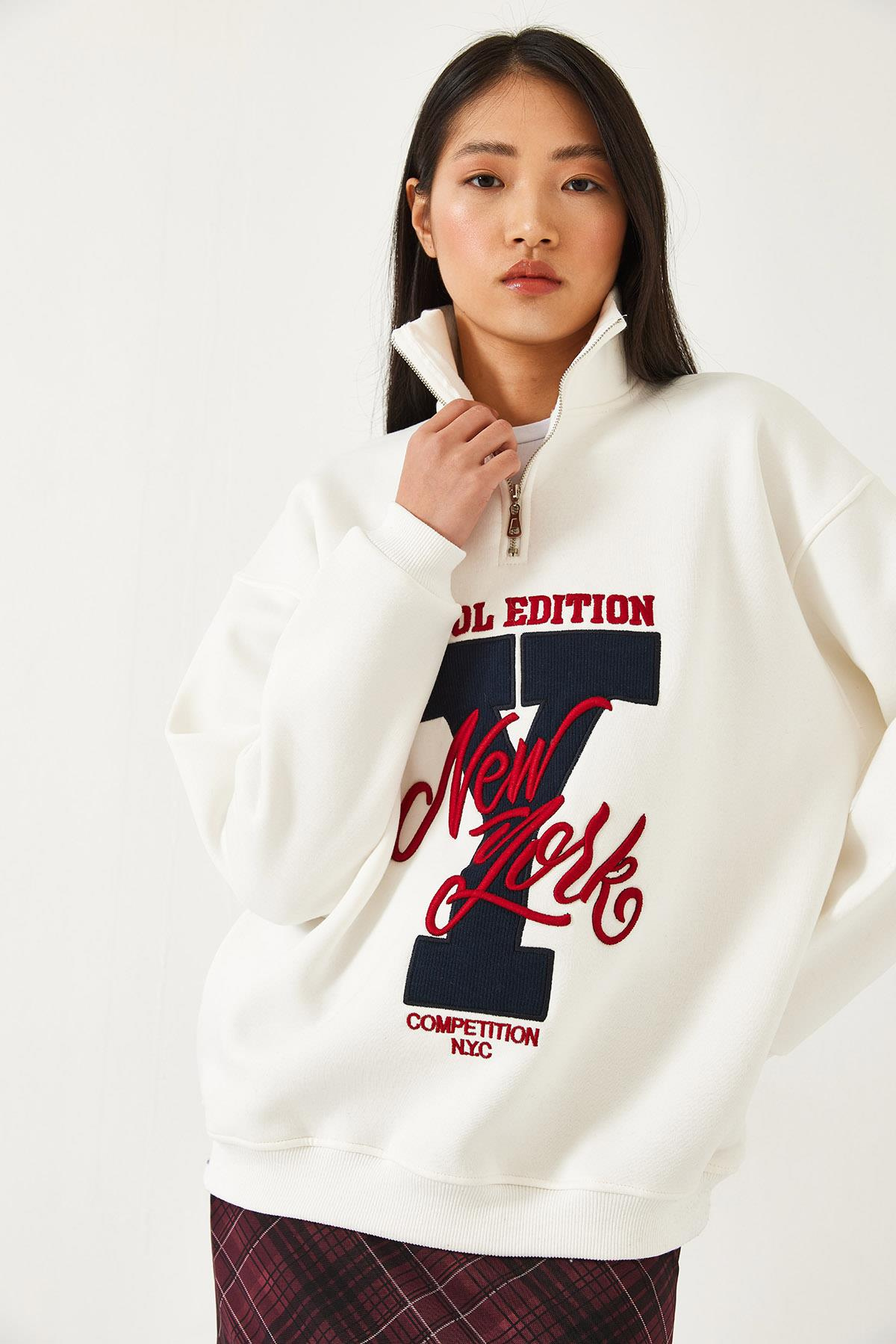 Fermuarlı Üç İplik Şardonlu Baskılı Sweatshirt 60351291 - Beyaz