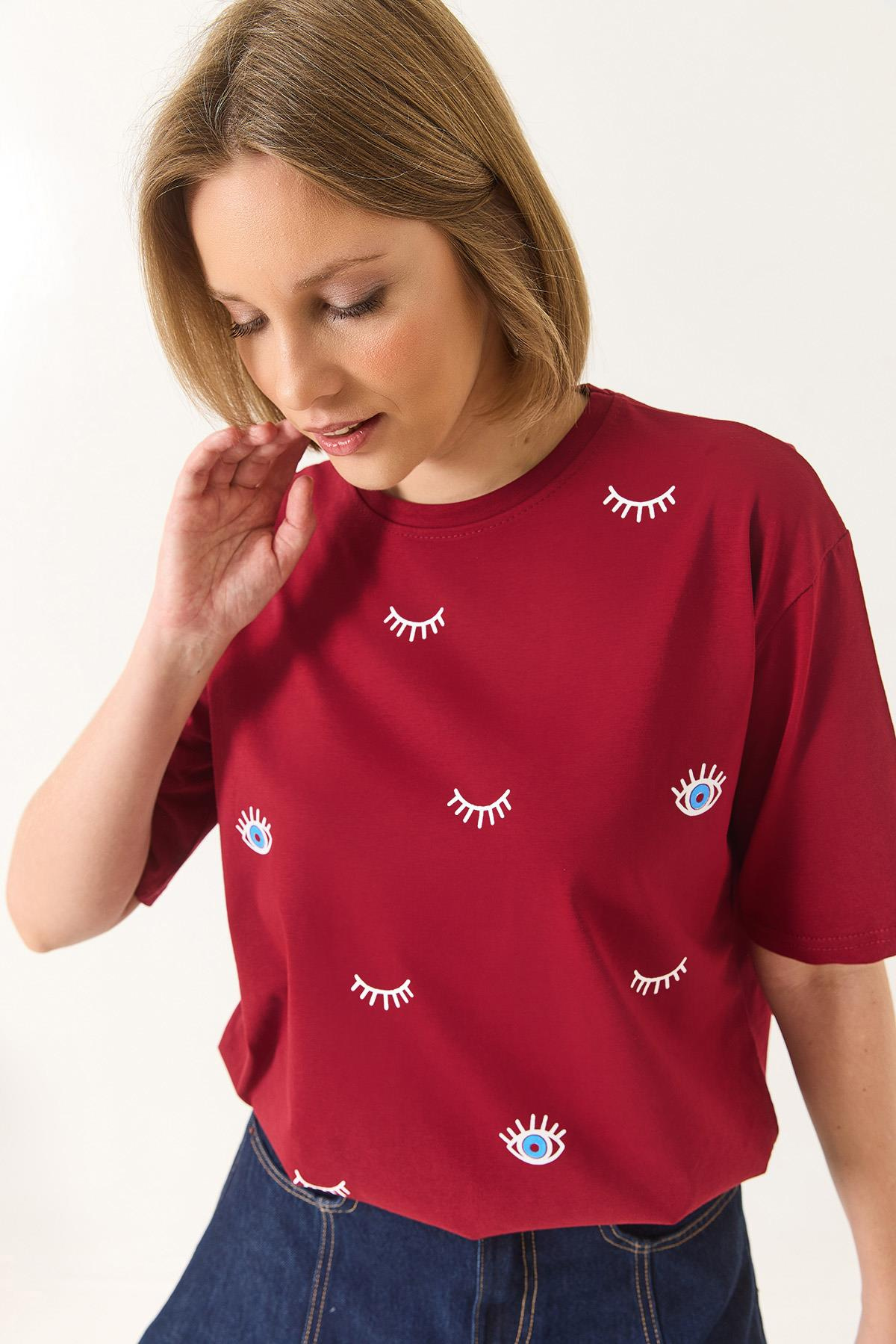 Göz Baskılı Kısa Kollu Pamuklu Oversize T-Shirt 60283184 - Bordo