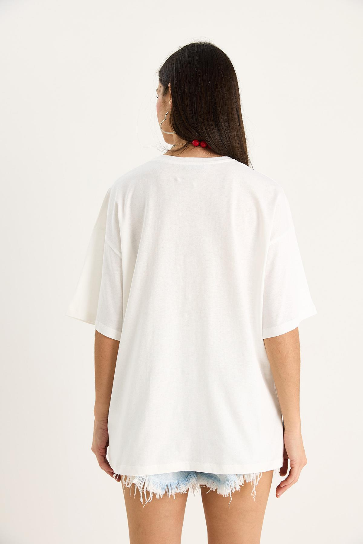 Kadın %100 Pamuklu Deniz Kabuğu Baskılı Oversize T-Shirt 6016 60283453 - Beyaz