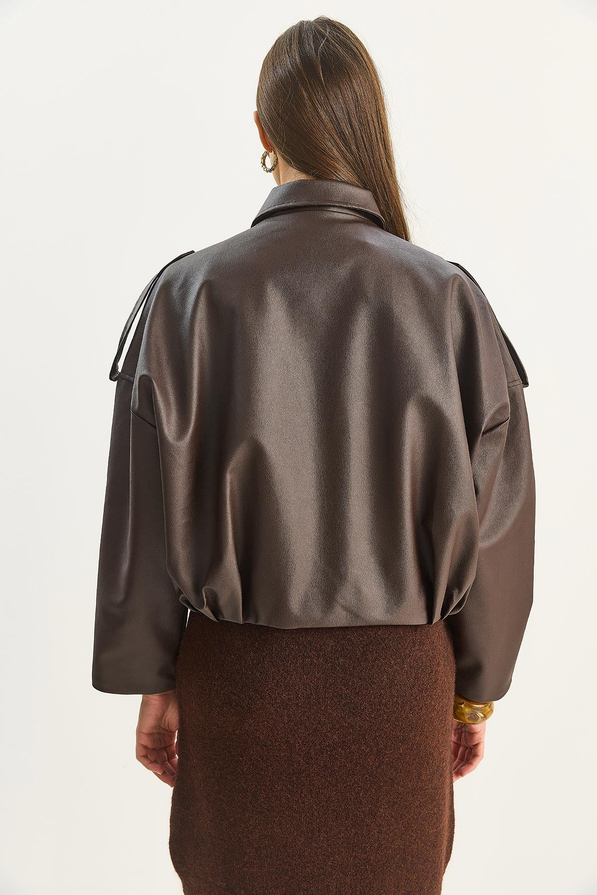 Kadın Apolet Detaylı Cepli Oversize Suni Deri Bomber Ceket 1055 60283650 - Acı Kahve CEKET modelleri