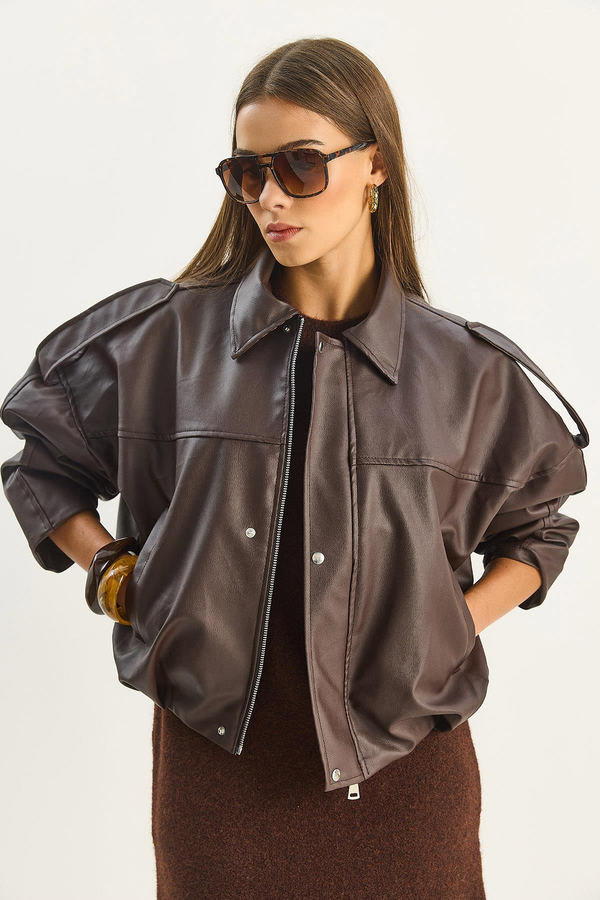 Kadın Apolet Detaylı Cepli Oversize Suni Deri Bomber Ceket 1055 60283650 - Acı Kahve CEKET modelleri