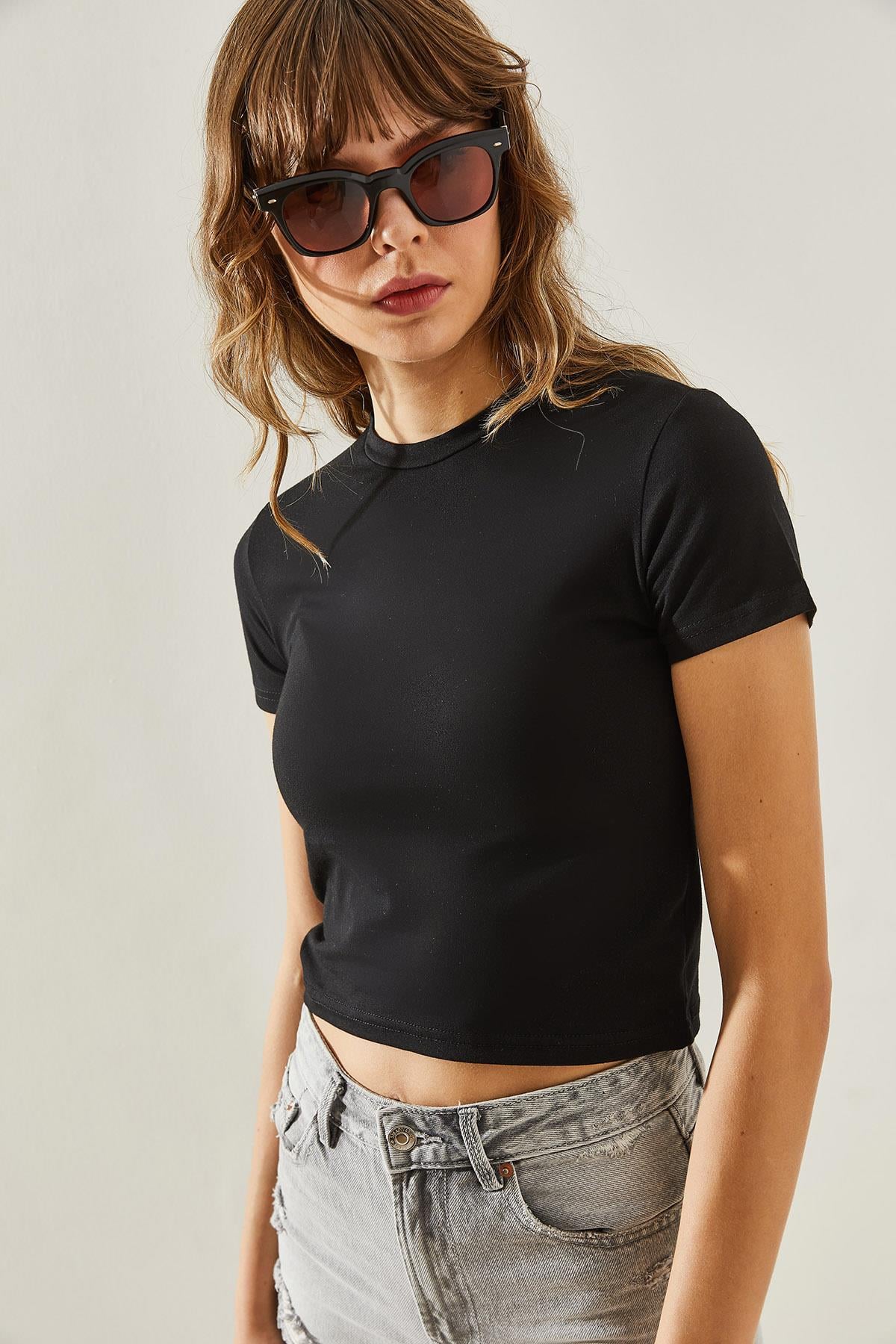 Kadın Bisiklet Yaka Basic Crop T-Shirt 60251338 - Siyah T-SHİRT modelleri
