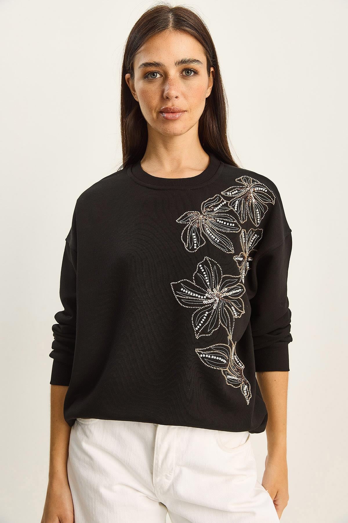 Kadın Bisiklet Yaka Çiçek Boncuk İşlemeli Relaxed Sweatshirt 1572 60283809 - Siyah SWEATSHİRT modelleri
