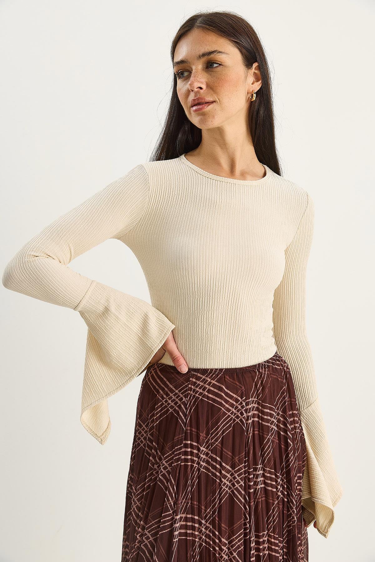Kadın Bisiklet Yaka İspanyol Kol Likralı Basic Bluz 4103 60283784 - Krem BLUZ modelleri