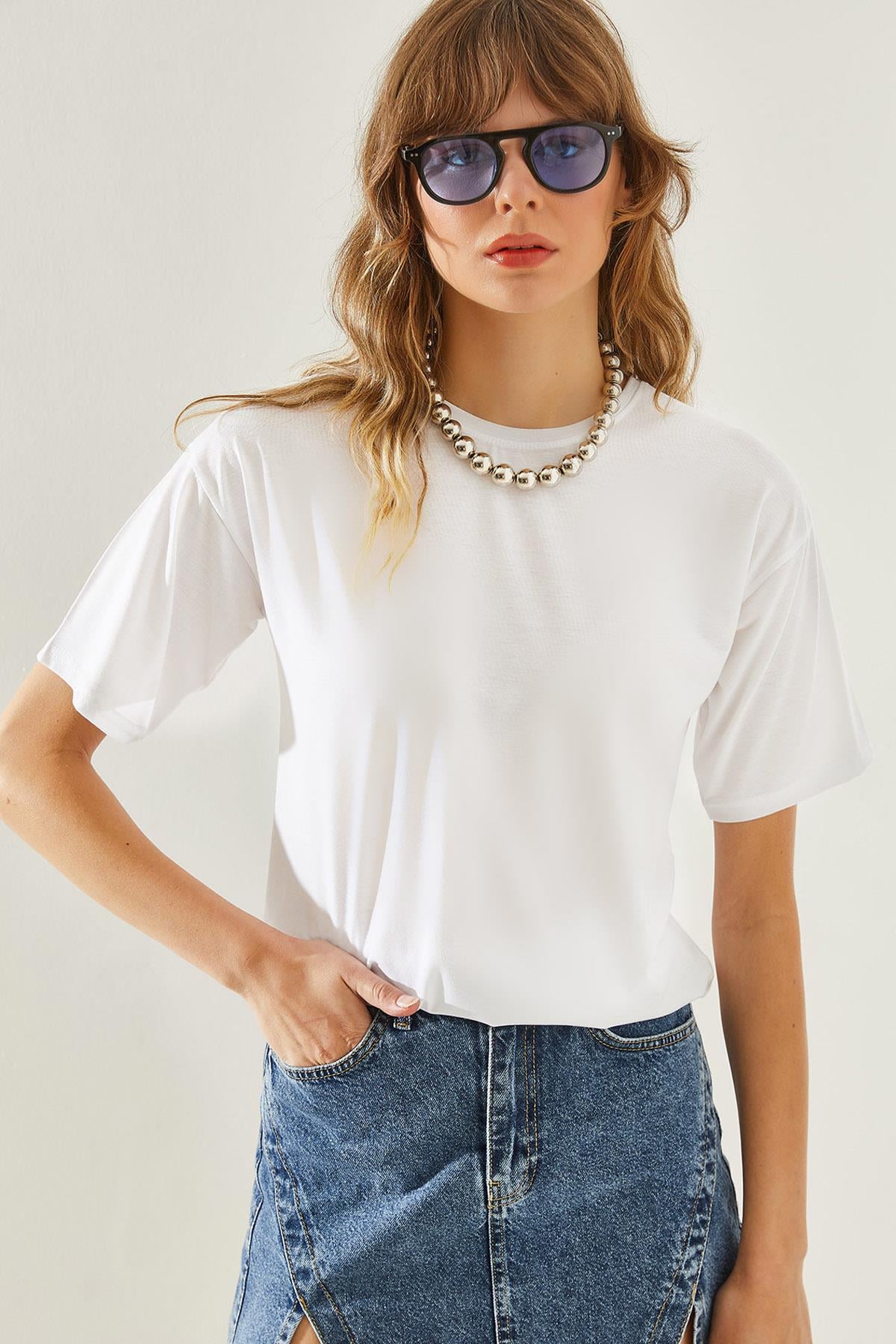 Kadın Bisiklet Yaka Kısa Kollu Basic T-Shirt 60251202 - Beyaz T-SHİRT modelleri