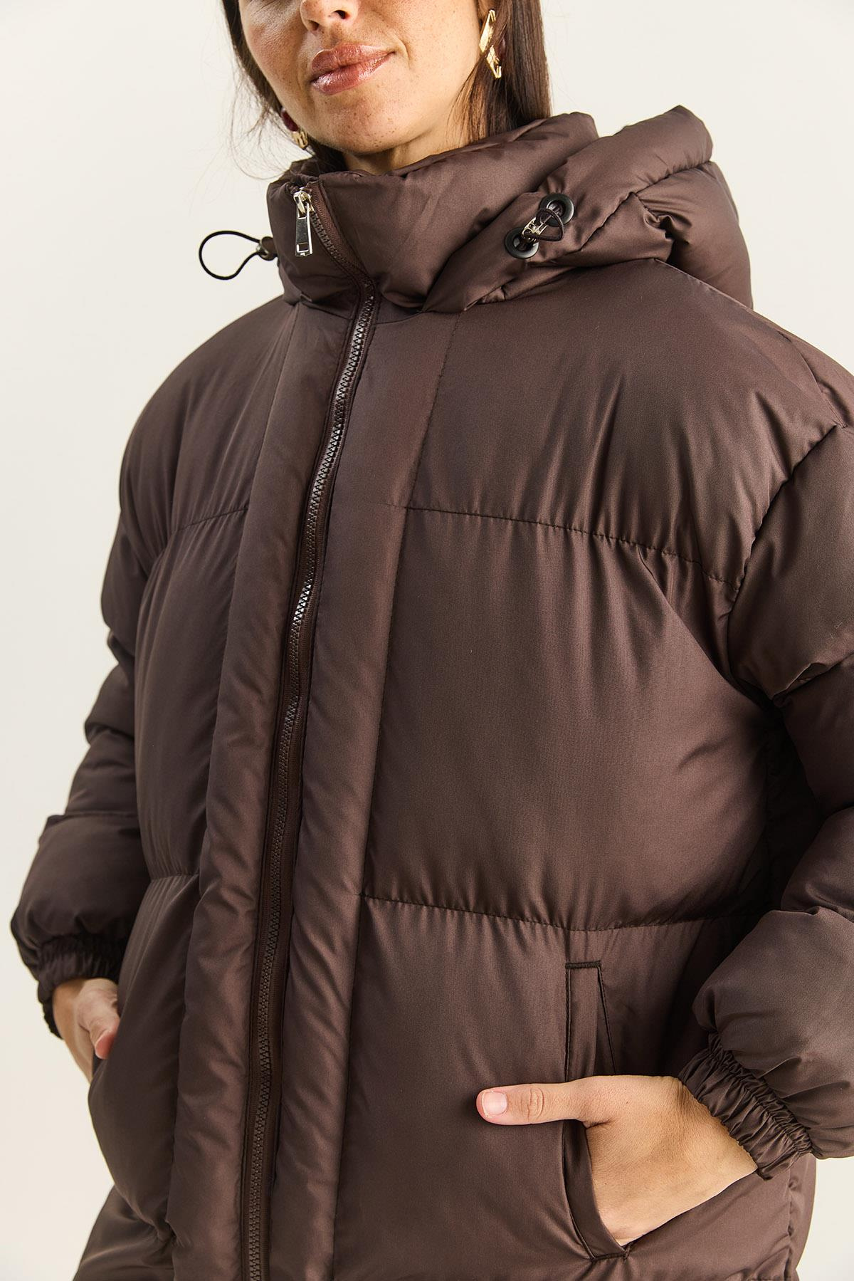 Kadın Cep Detaylı Astarlı Kapüşonlu Uzun Puffer Mont 1129 60283868 - Acı Kahve DIŞ GİYİM modelleri