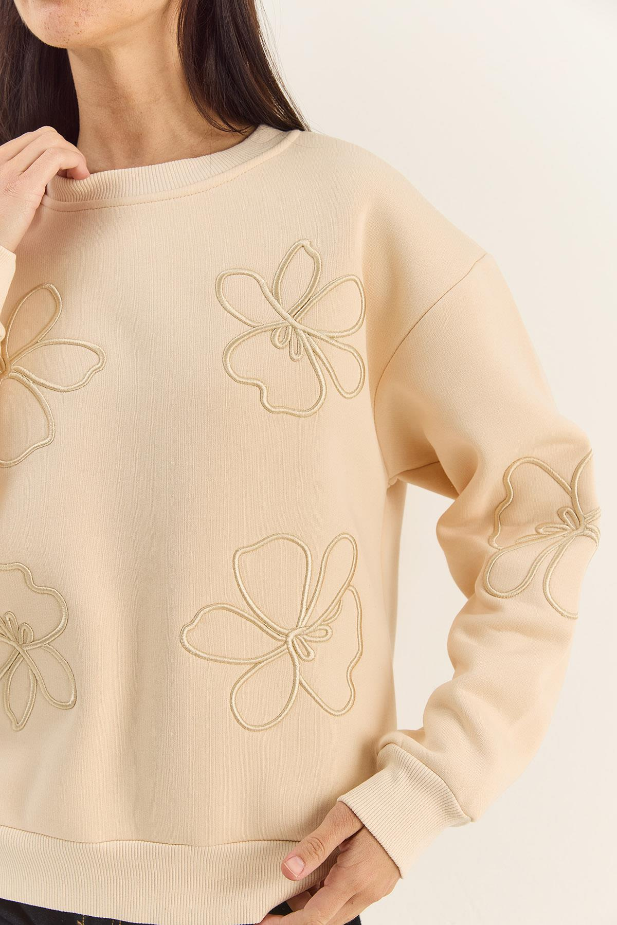 Kadın Çiçek Eva Nakış Üç İplik Şardonlu Sweatshirt 60601046 - Bej SWEATSHİRT modelleri