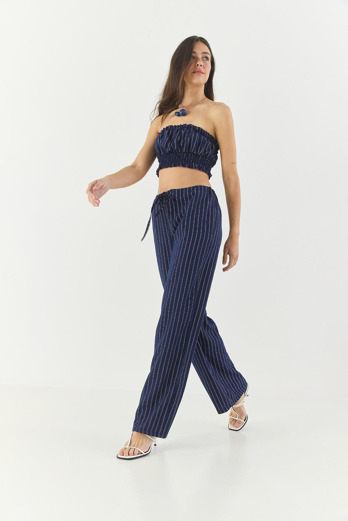 Kadın Çizgili Gipe Detaylı Crop Top Beli İpli Geniş Paça Pantolon Alt-Üst Takım 60283262 - Lacivert