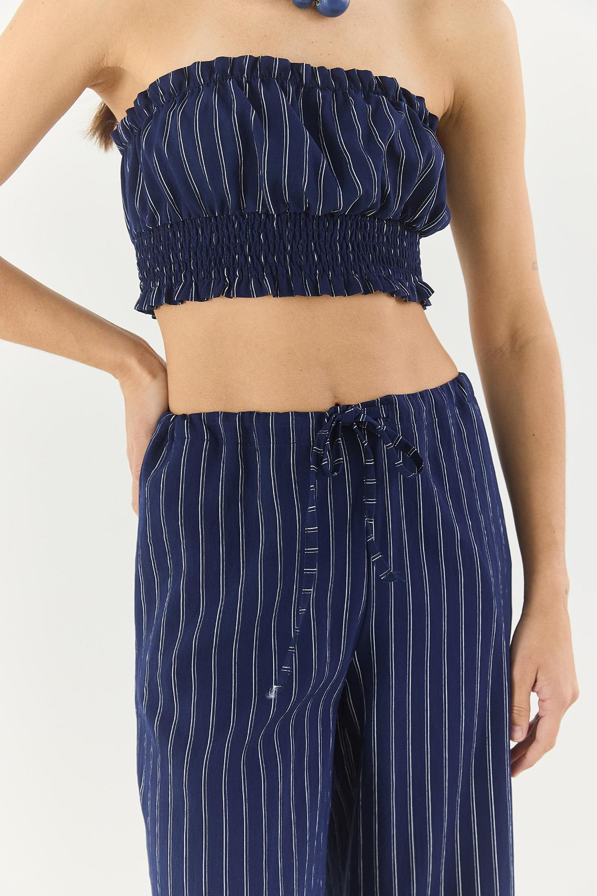 Kadın Çizgili Gipe Detaylı Crop Top Beli İpli Geniş Paça Pantolon Alt-Üst Takım 60283262 - Lacivert