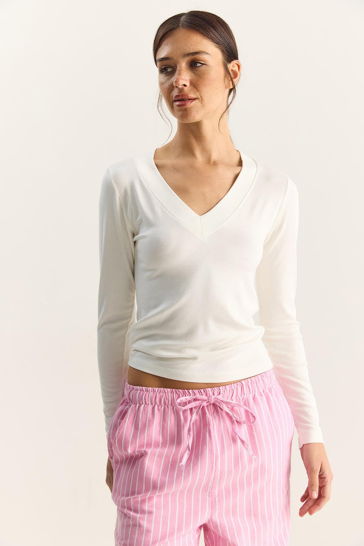 Kadın Cotton V Yaka Bluz 141 60283830 - Beyaz BLUZ modelleri