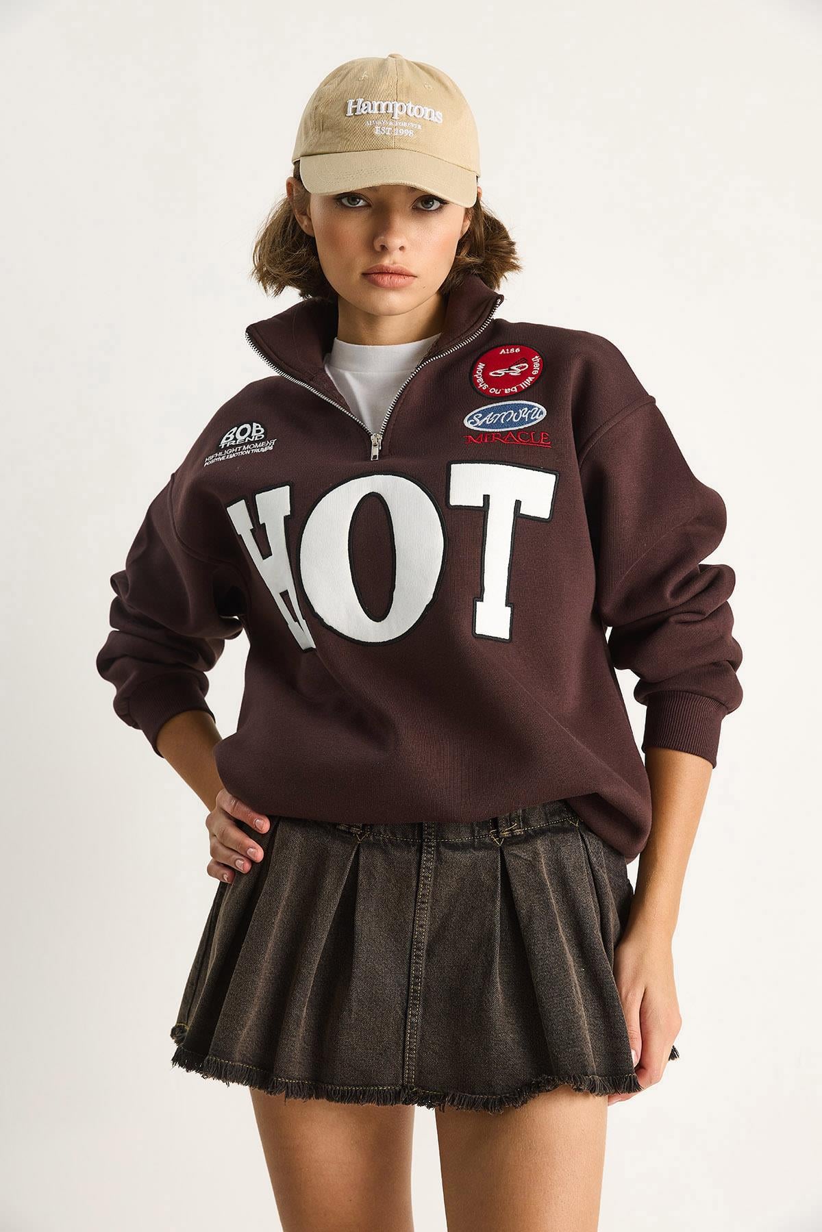 Kadın Fermuarlı Dik Yaka İşlemeli Üç İplik Şardonlu Oversize Sweatshirt 10006 60284067 - Acı Kahve SWEATSHİRT modelleri