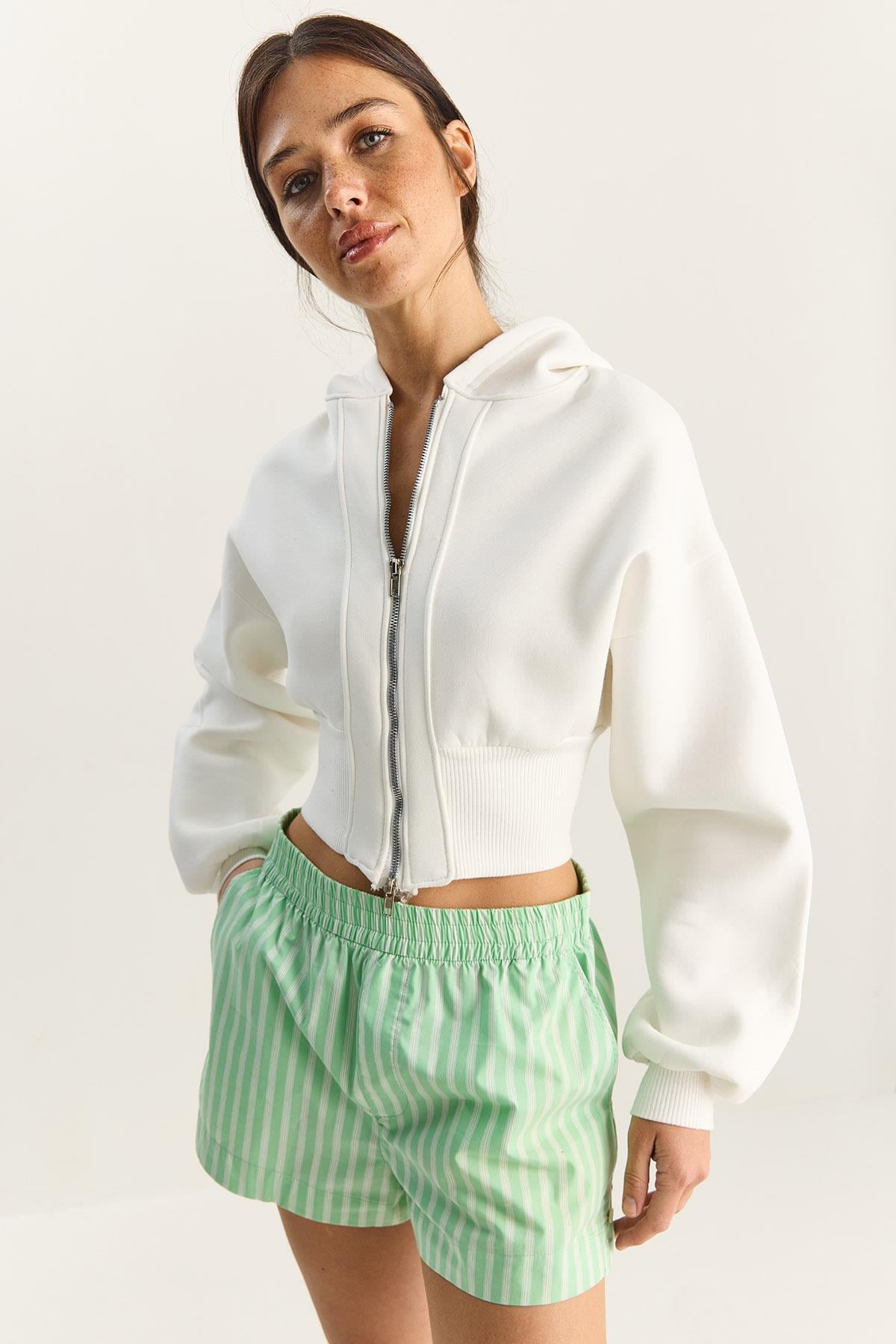 Kadın Fermuarlı Kapüşonlu Belden Oturmalı Esnek Örme Crop Sweatshirt 60283858 - Beyaz HIRKA modelleri