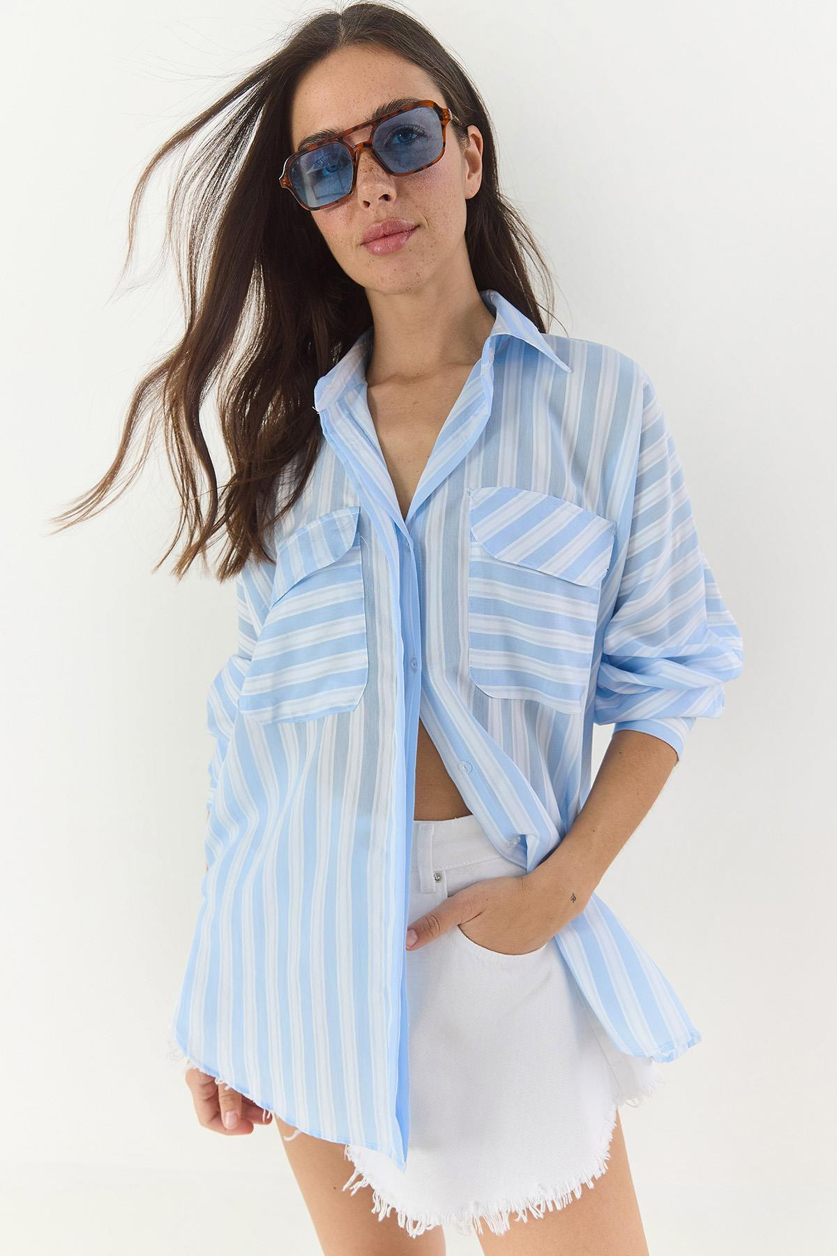 Kadın Kalın Çizgili Çift Cep Detaylı Oversize Basic Yazlık Gömlek 34399-1 60283249 - Bebe Mavisi