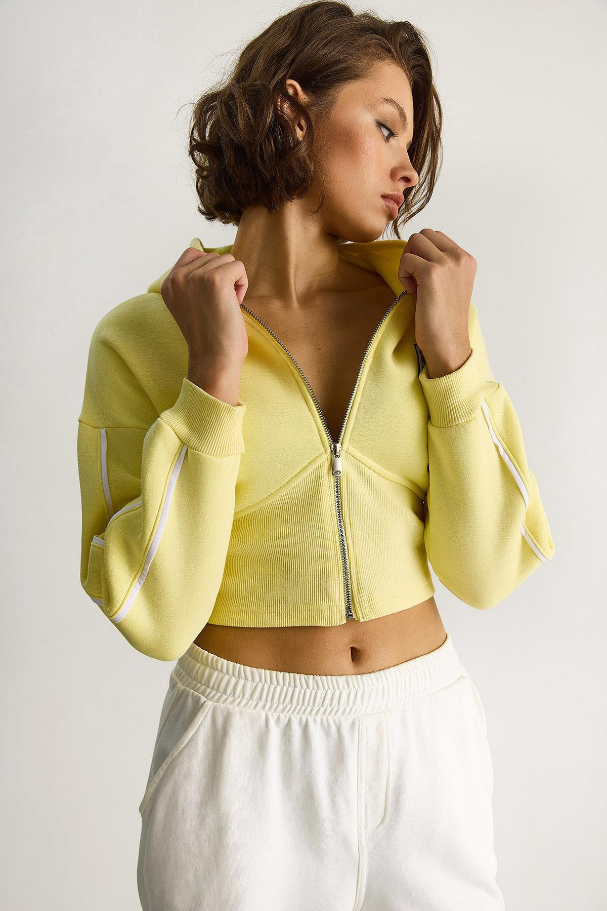 Kadın Kapüşonlu Fermuarlı Korse Detaylı Şardonlu Crop Hırka 6867 60283525 - Limon Sarısı HIRKA modelleri