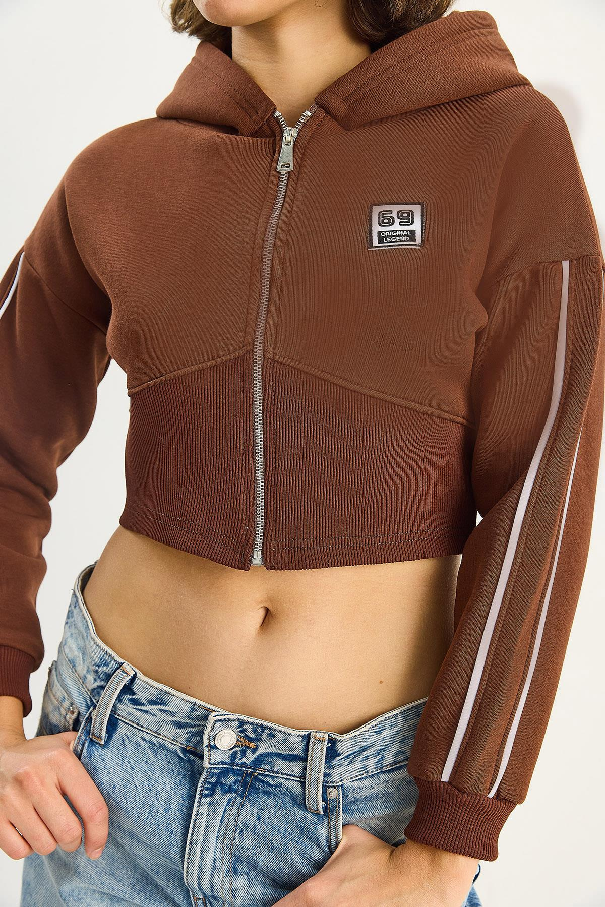 Kadın Kapüşonlu Fermuarlı Korse Detaylı Şardonlu Crop Hırka 6867 60283525 - Kahverengi HIRKA modelleri