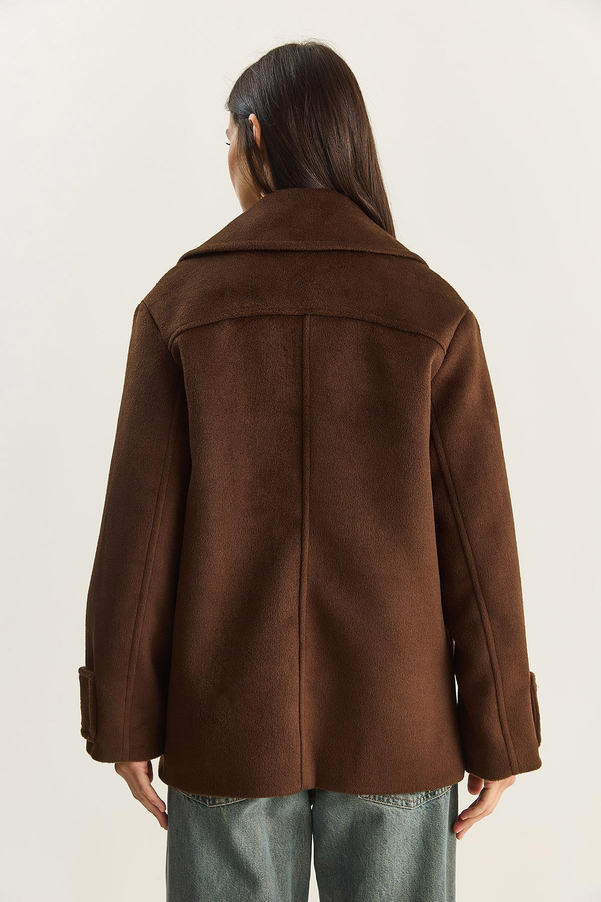 Kadın Kruvaze Yaka Astarlı Kısa Oversize Kaşe Kaban 3508 60283850 - Acı Kahve DIŞ GİYİM modelleri