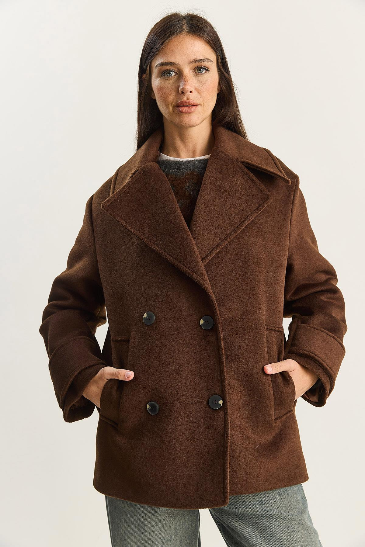 Kadın Kruvaze Yaka Astarlı Kısa Oversize Kaşe Kaban 3508 60283850 - Acı Kahve DIŞ GİYİM modelleri